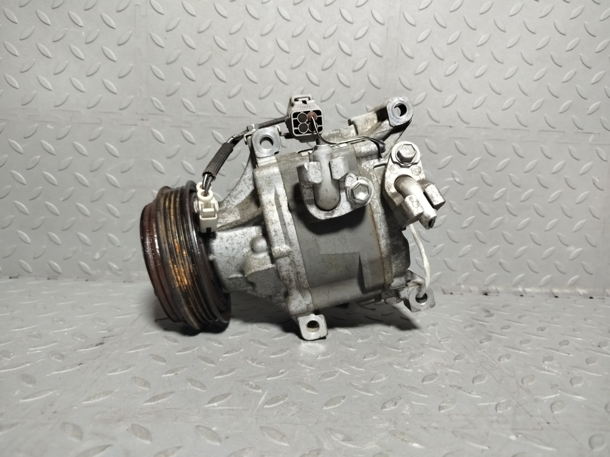 КОМПРЕССОР КОНДИЦИОНЕРА TOYOTA 883201A480  D1022