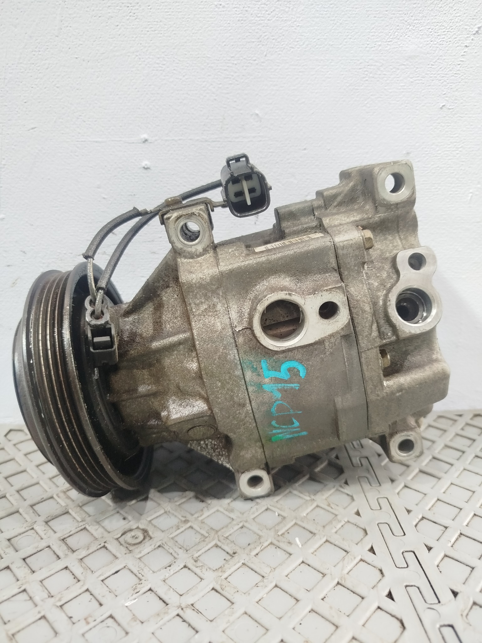 КОМПРЕССОР КОНДИЦИОНЕРА TOYOTA 883201A480  D024