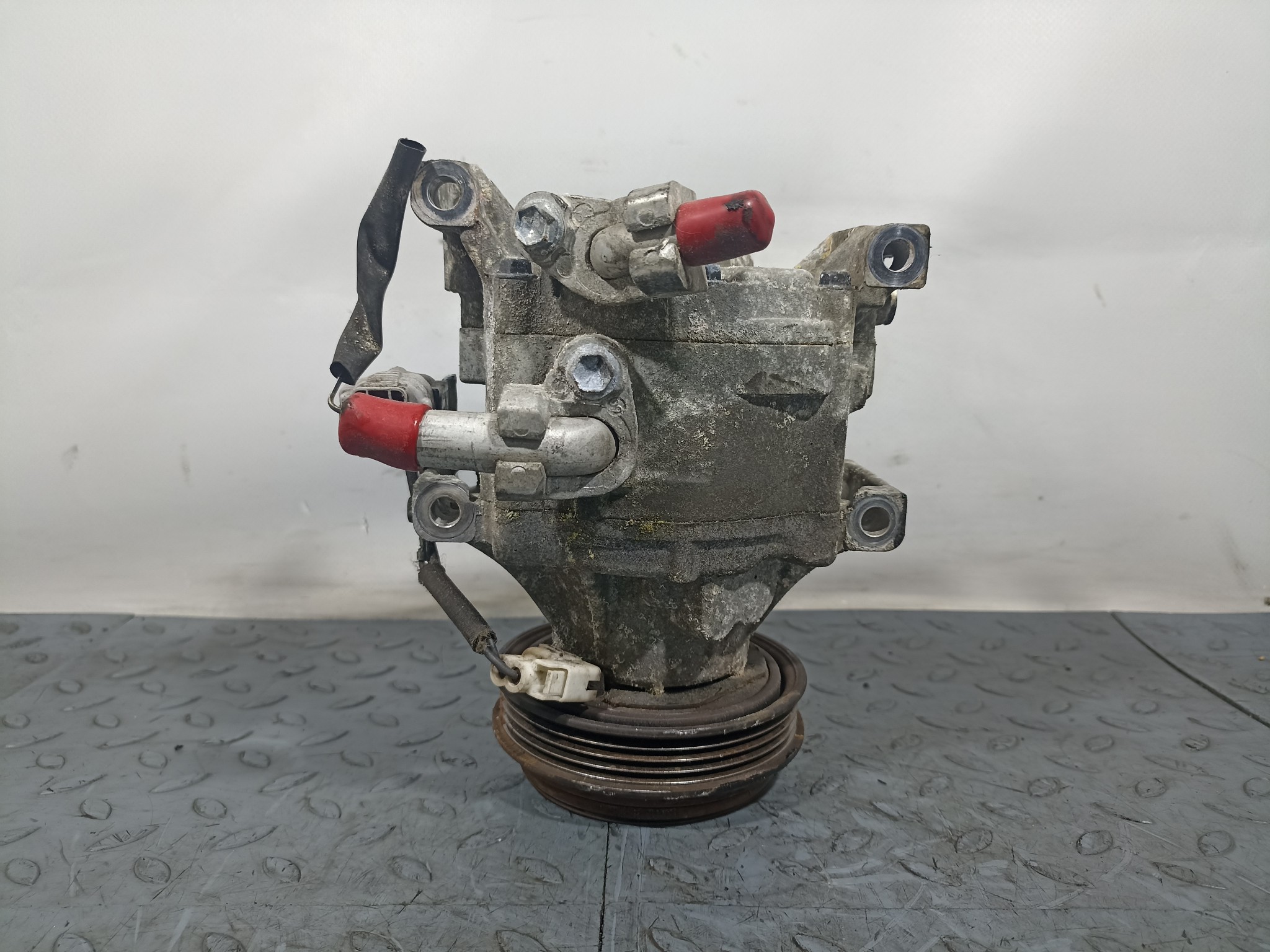 КОМПРЕССОР КОНДИЦИОНЕРА TOYOTA 883201A480  FA1241Z