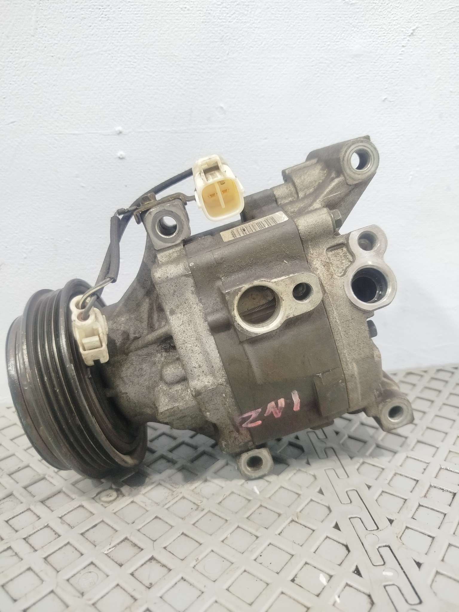КОМПРЕССОР КОНДИЦИОНЕРА TOYOTA 883201A480  D004