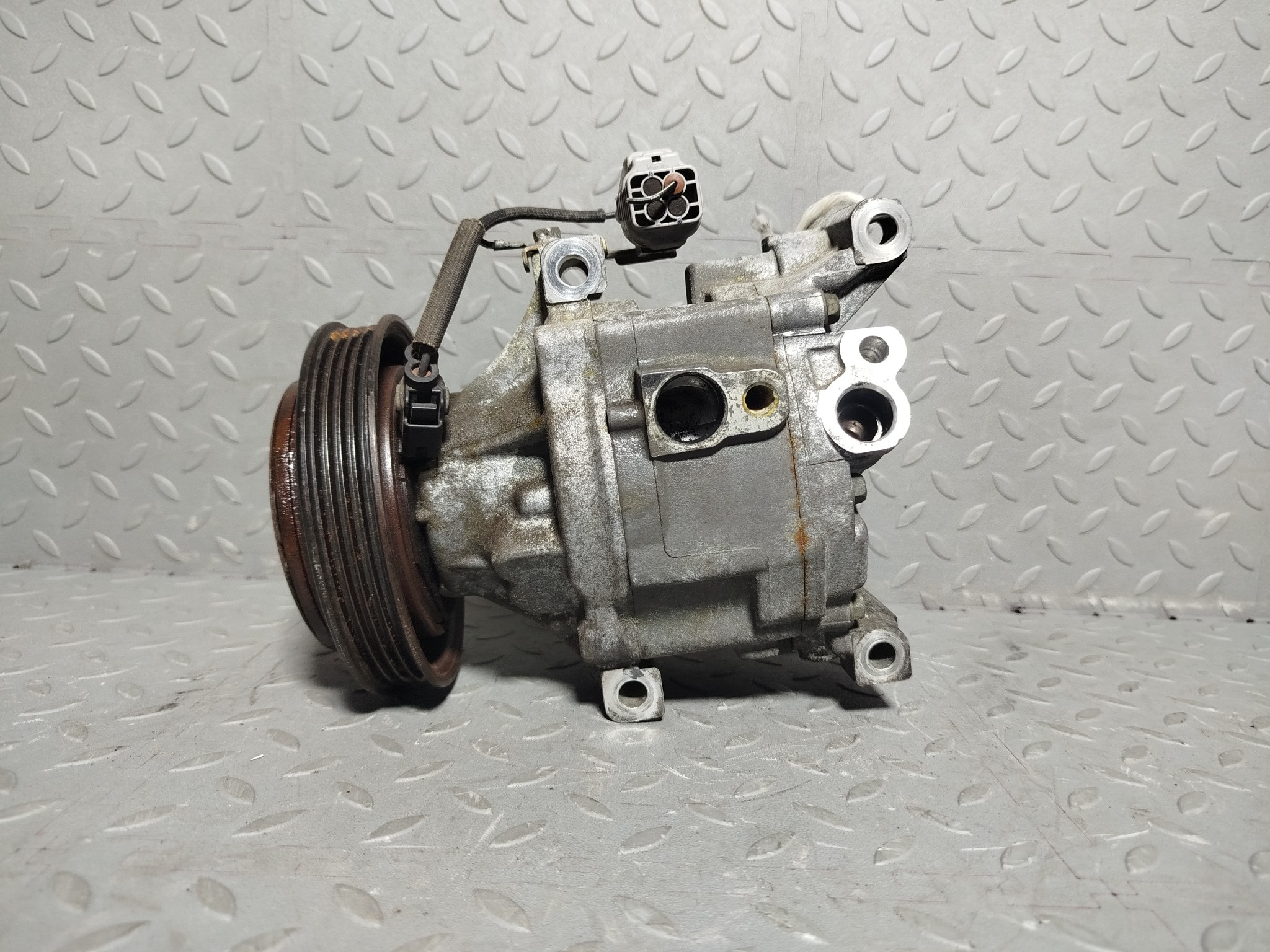 КОМПРЕССОР КОНДИЦИОНЕРА TOYOTA 883201A480  D1014