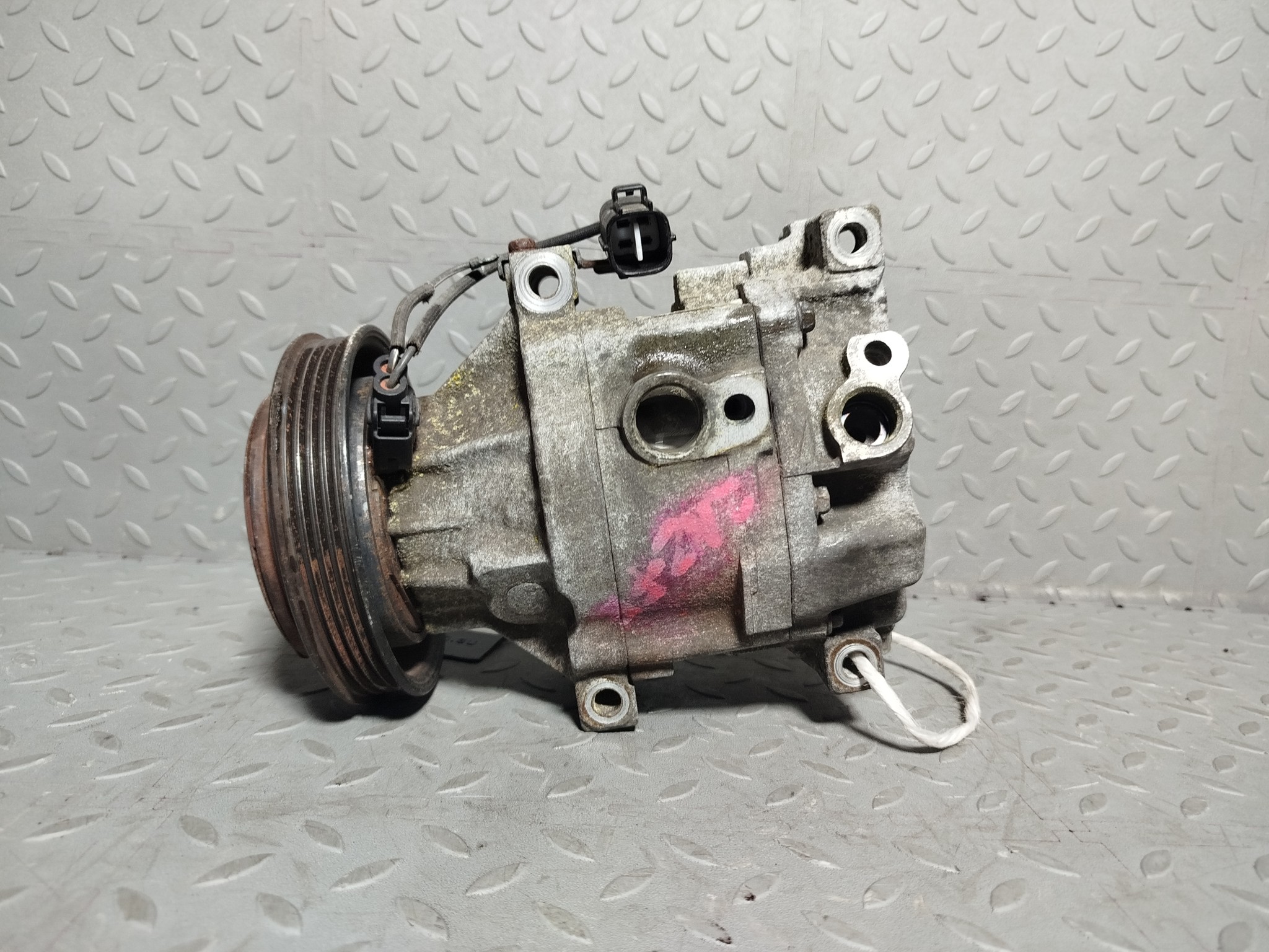 КОМПРЕССОР КОНДИЦИОНЕРА TOYOTA 883201A480  D1027
