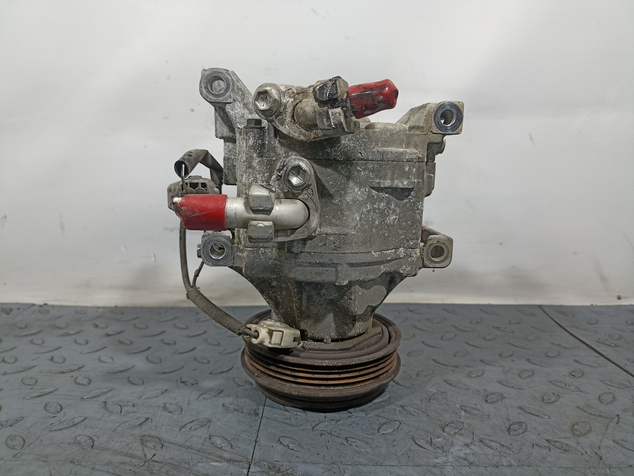 КОМПРЕССОР КОНДИЦИОНЕРА TOYOTA 883201A480  FA1243Z