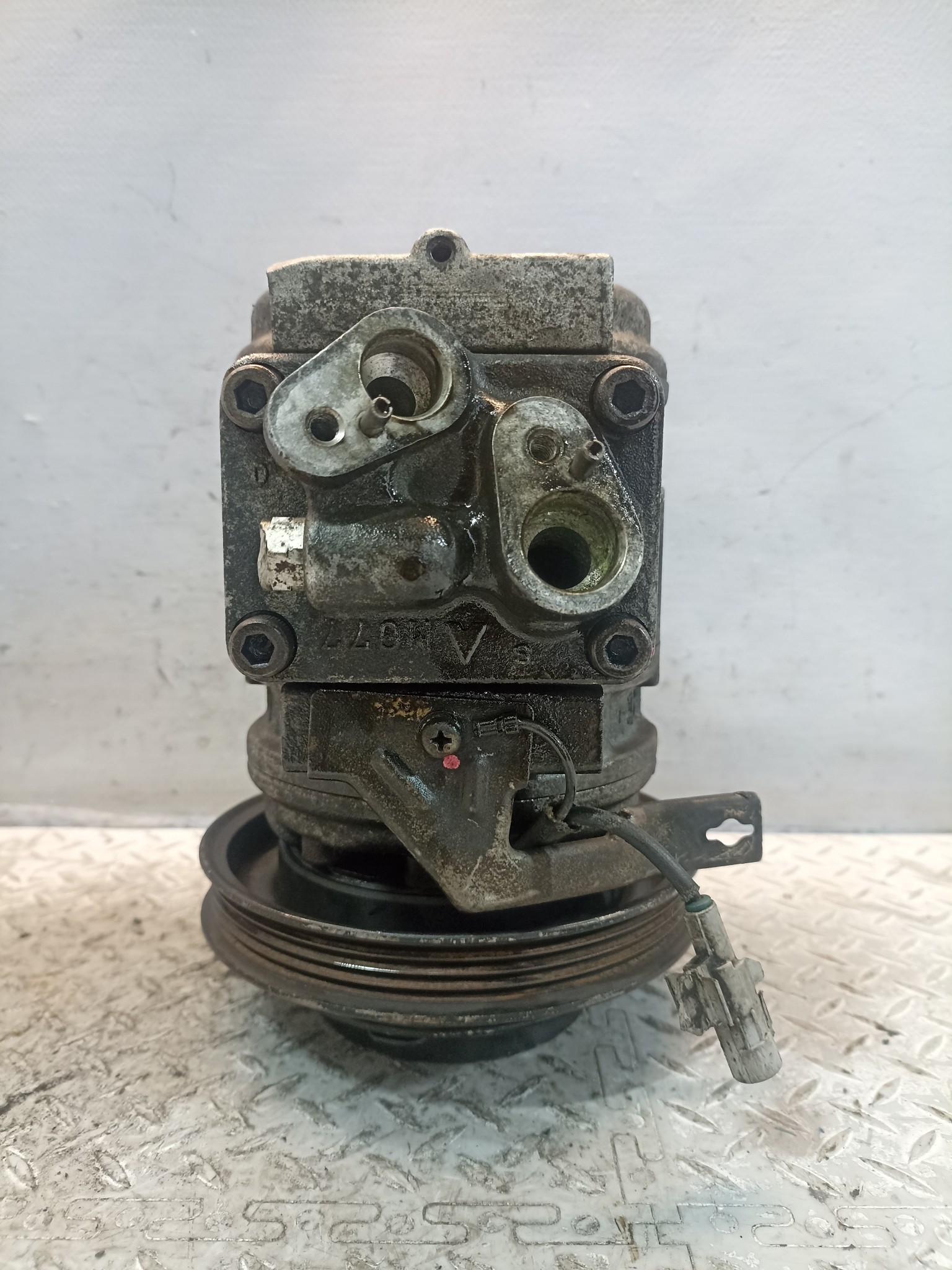 КОМПРЕССОР КОНДИЦИОНЕРА TOYOTA 883202B120 D3214