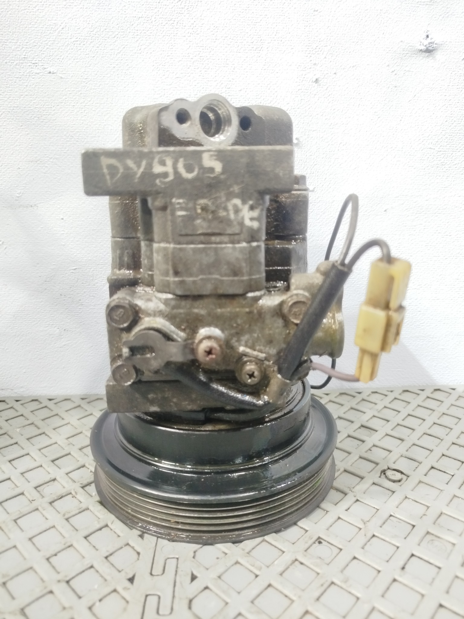 КОМПРЕССОР КОНДИЦИОНЕРА MAZDA C10061450 DY905Z