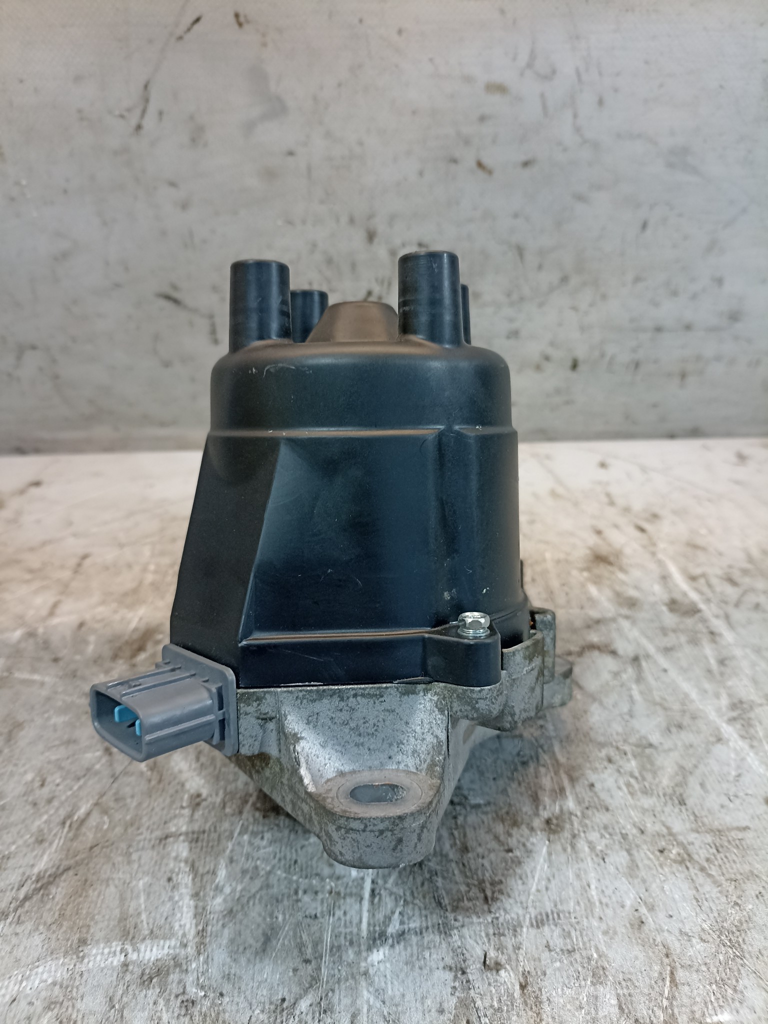 ТРАМБЛЕР HONDA ISUZU 30100PCA003  S4049
