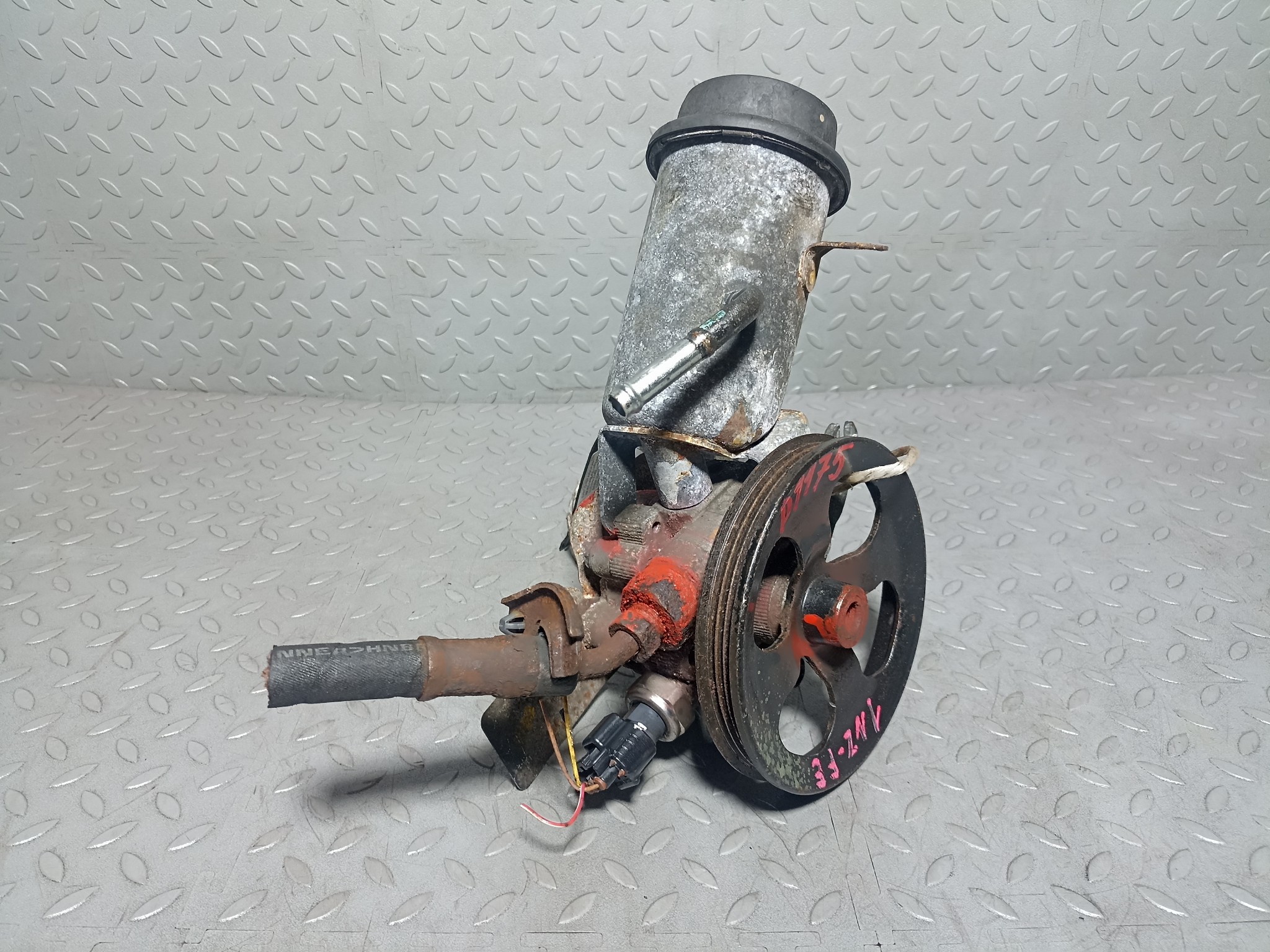 ГУР TOYOTA SCION 4431012530 D1175