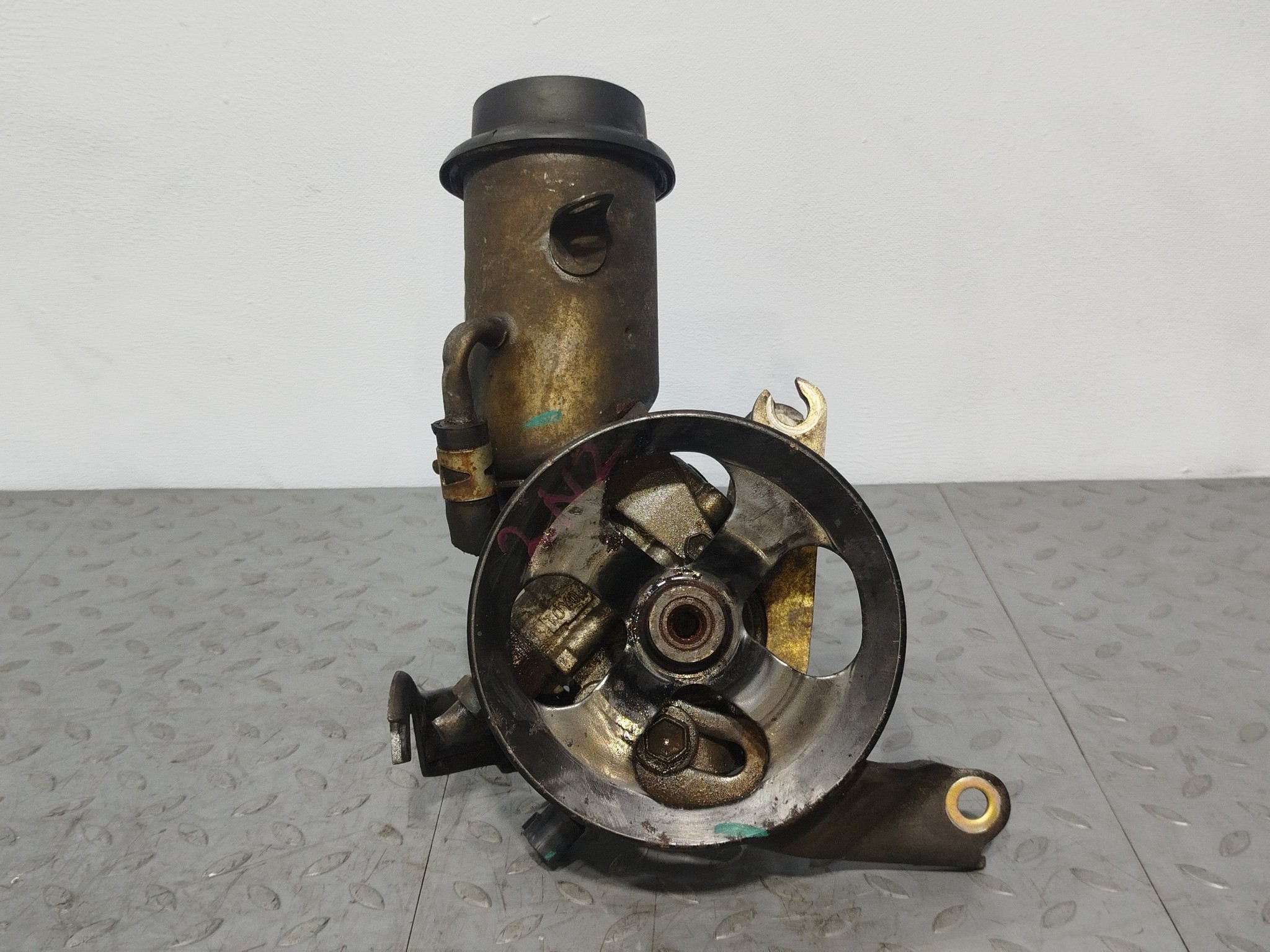 ГУР TOYOTA SCION 4431012530 D2240