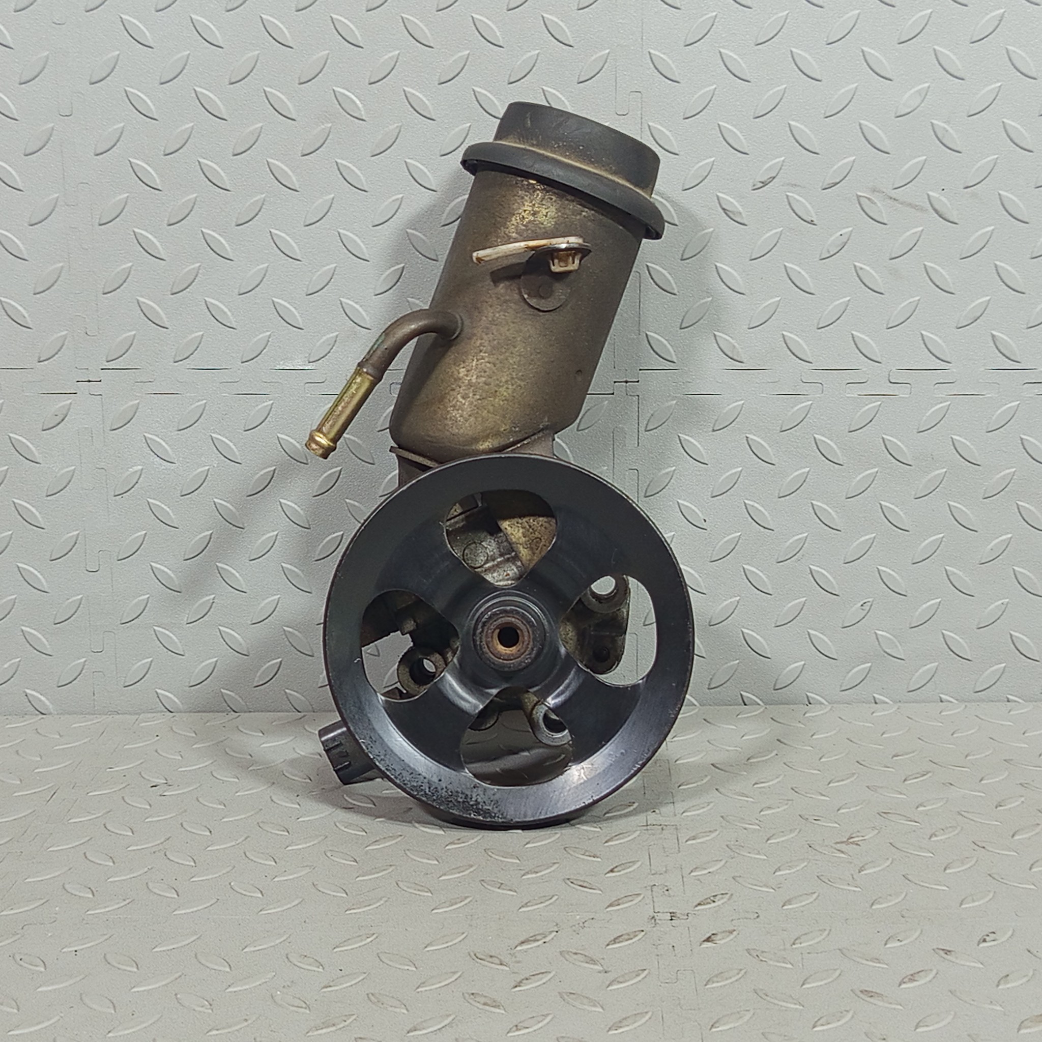 ГУР TOYOTA SCION 4431012530 D149