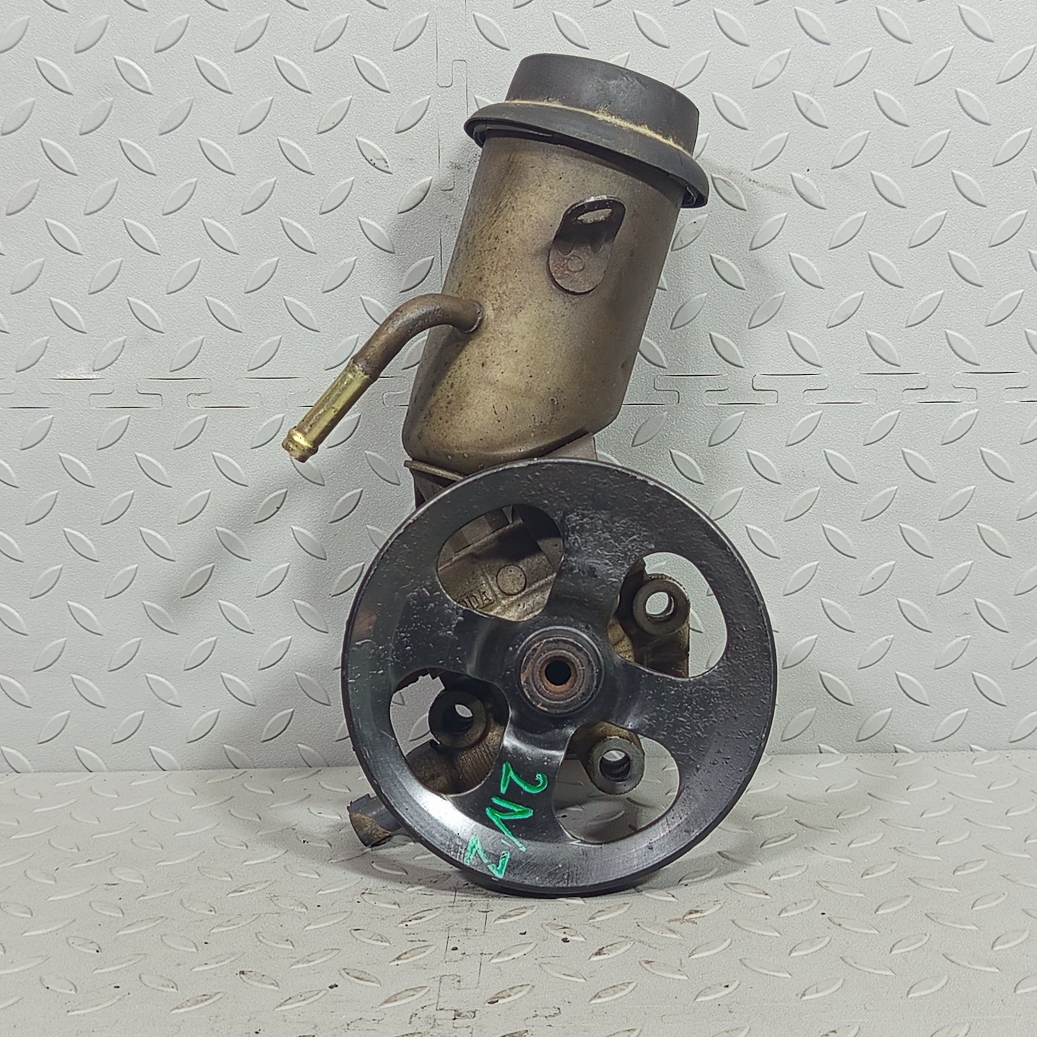 ГУР TOYOTA SCION 4431012530 D158