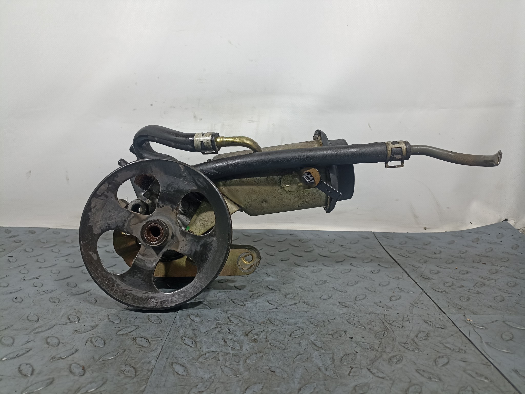 ГУР TOYOTA SCION 4431012530 F2681Z