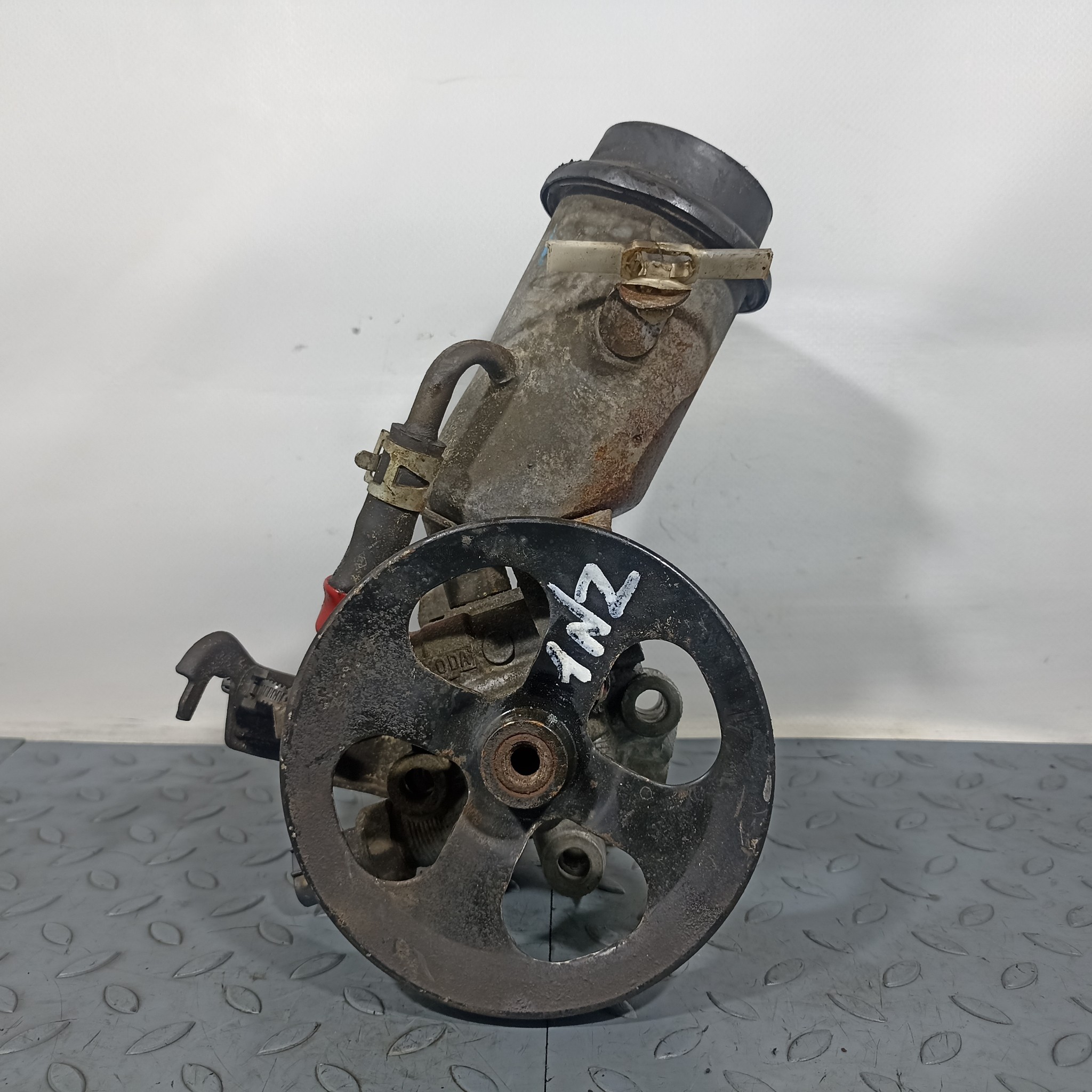 ГУР TOYOTA SCION 4431012530 D4087