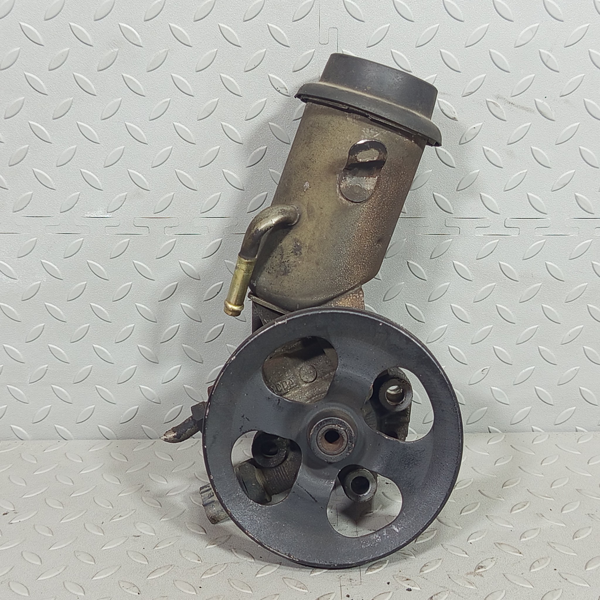 ГУР TOYOTA SCION 4431012530 D157