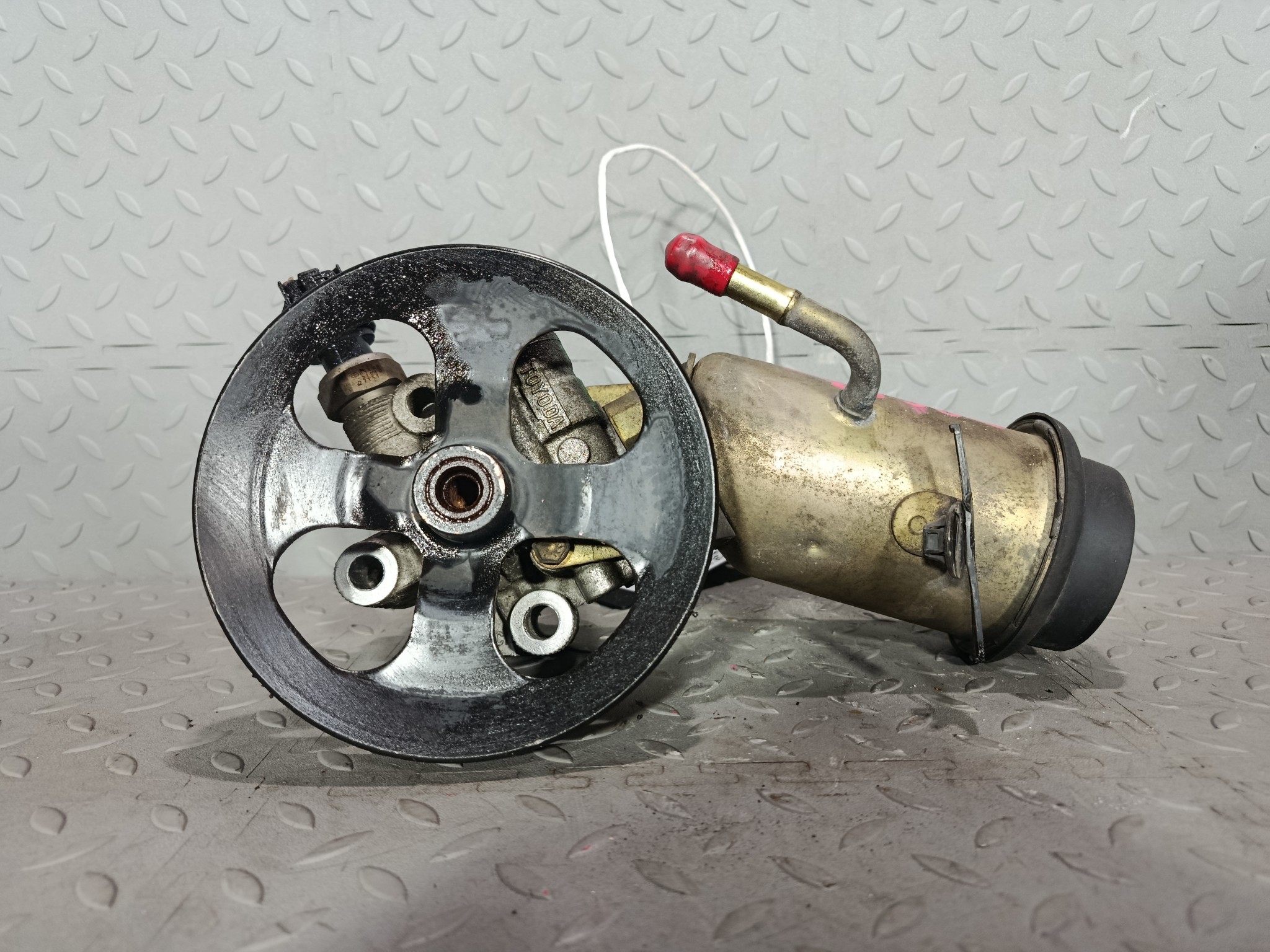 ГУР TOYOTA SCION 4431012530 F2663Z