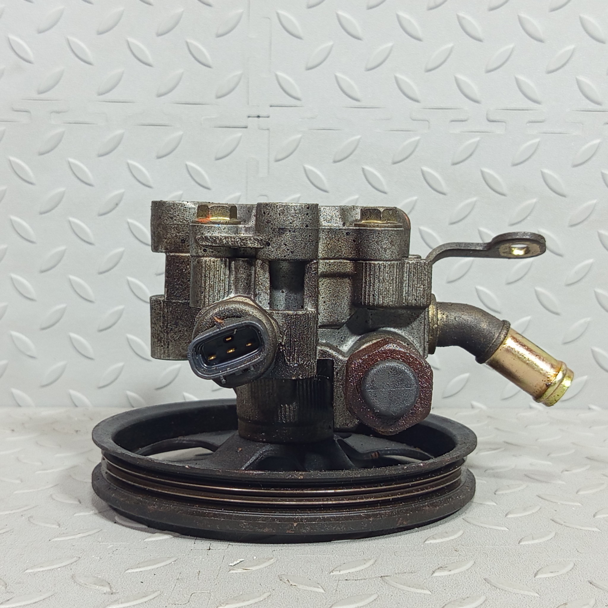 ГУР TOYOTA SCION 4431012530 D143