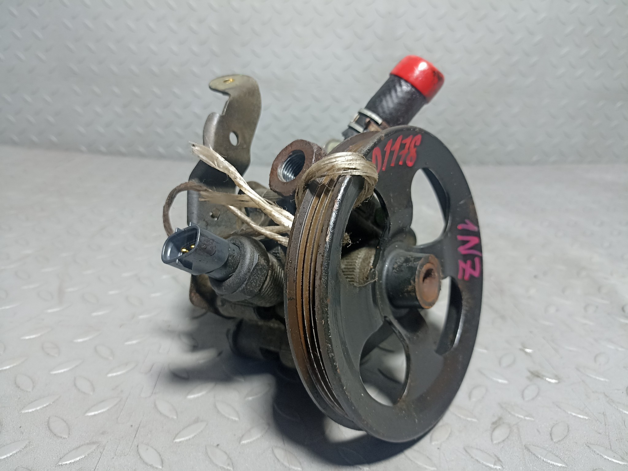 ГУР TOYOTA SCION 4431012530 D1178