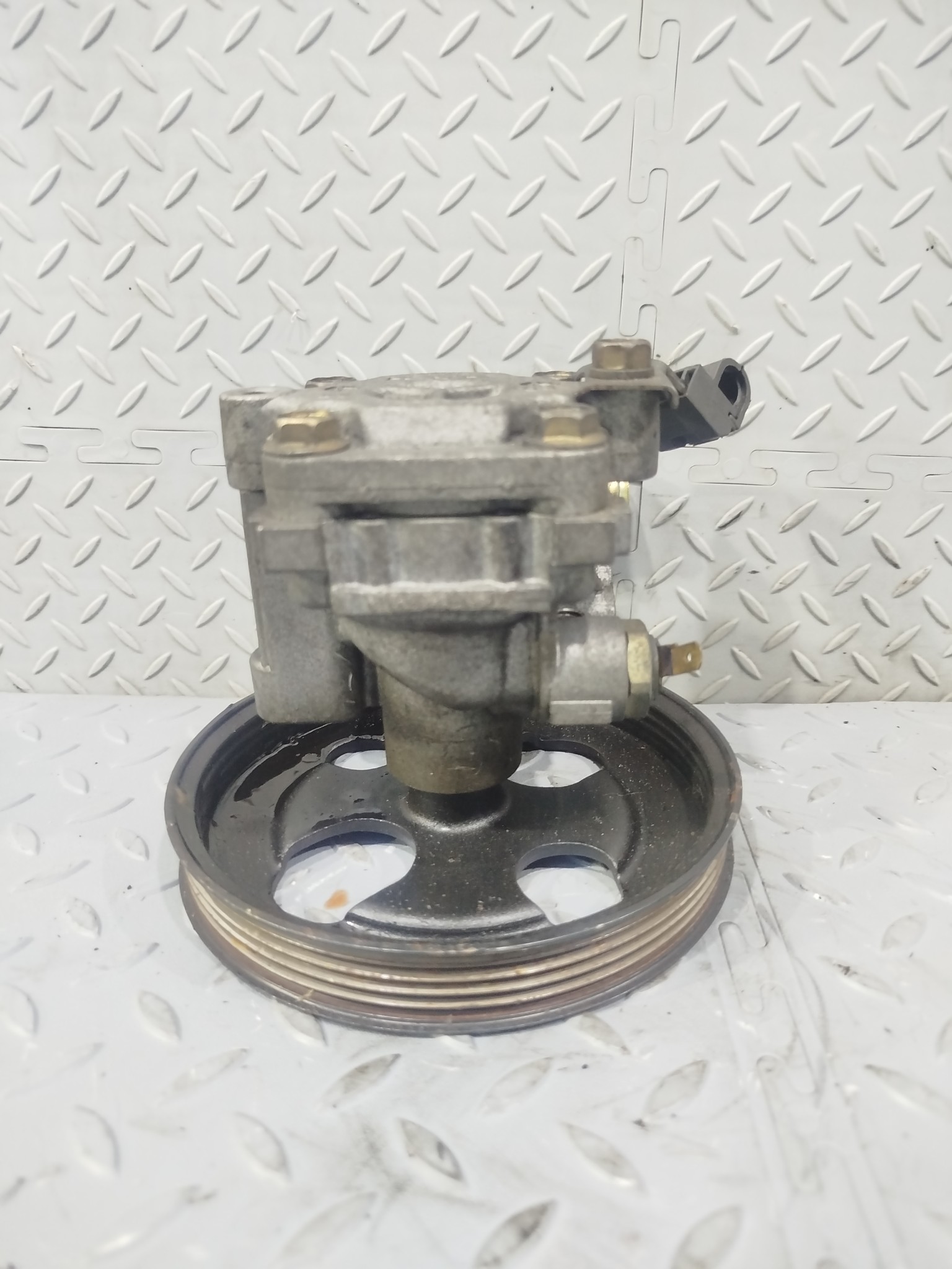 ГУР MITSUBISHI MN101533 KE686Z
