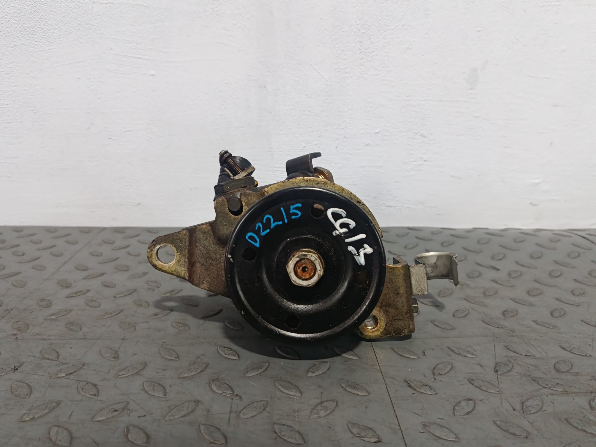 ГУР NISSAN 491102U200 D2215