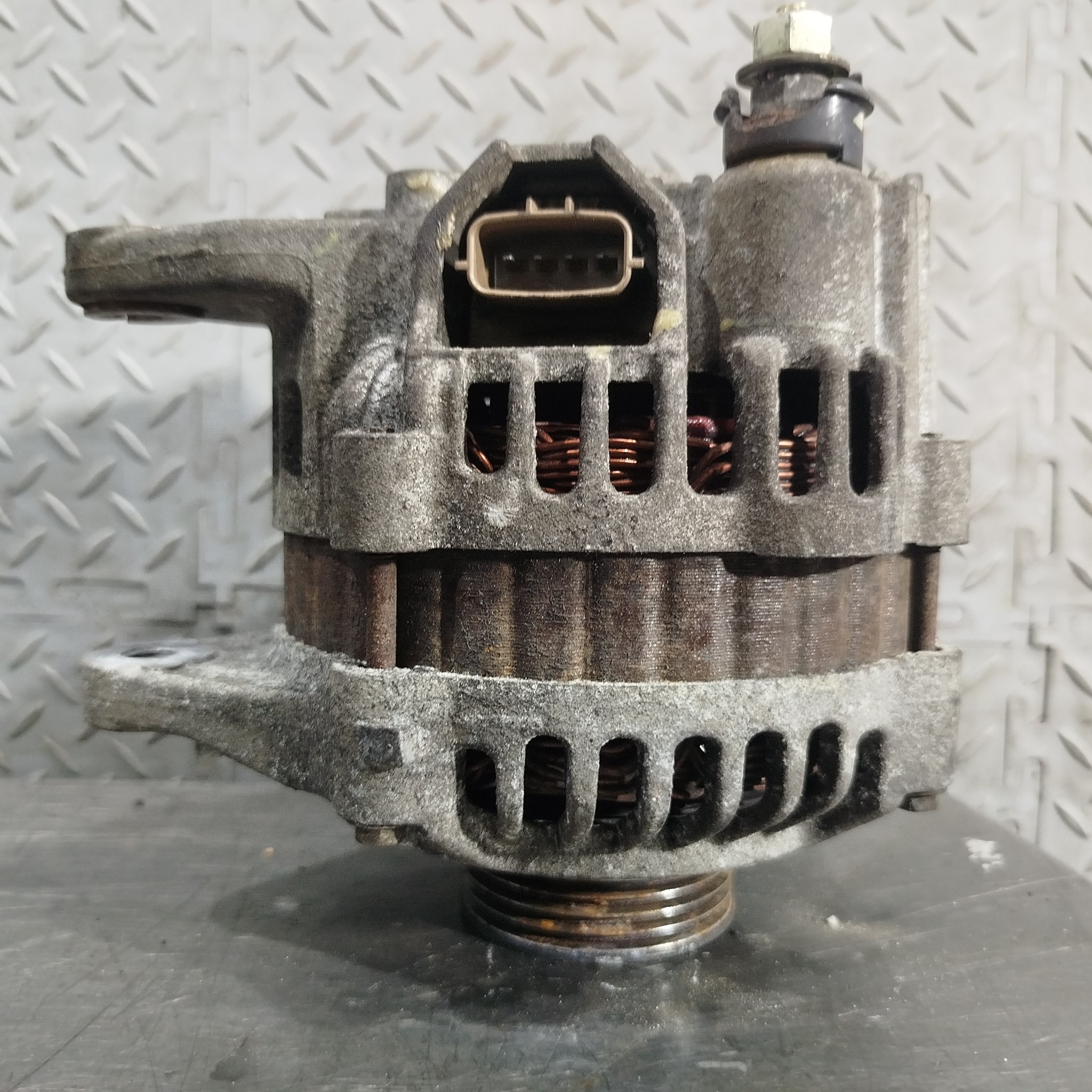 ГЕНЕРАТОР MITSUBISHI A2TA5191  F2450Z
