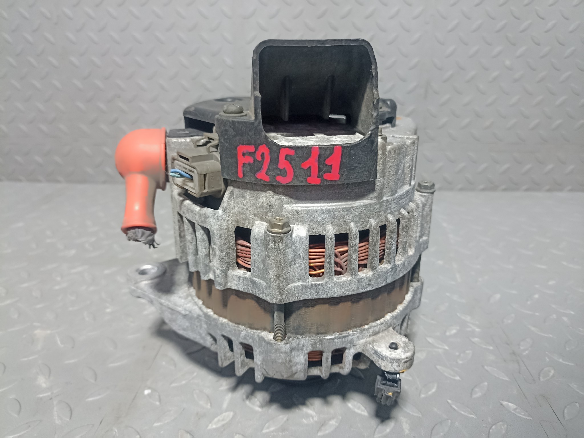 ГЕНЕРАТОР NISSAN 23100AX001  F2511Z