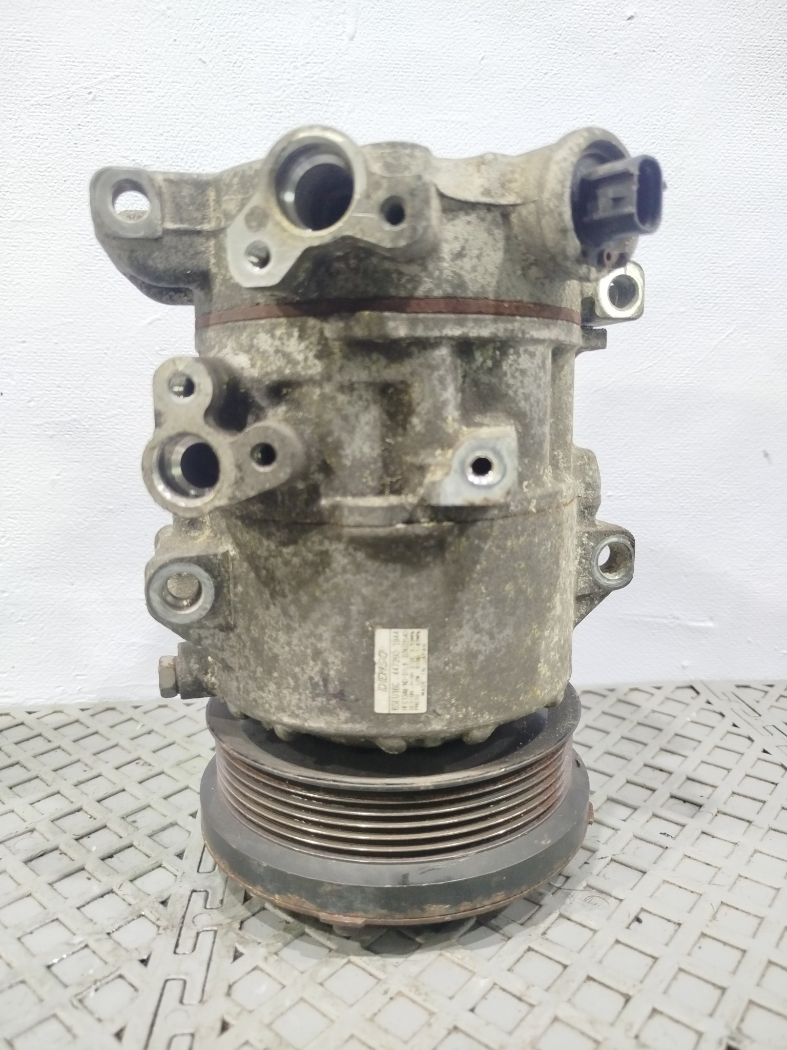 КОМПРЕССОР КОНДИЦИОНЕРА TOYOTA 8831028640 XA6830Z