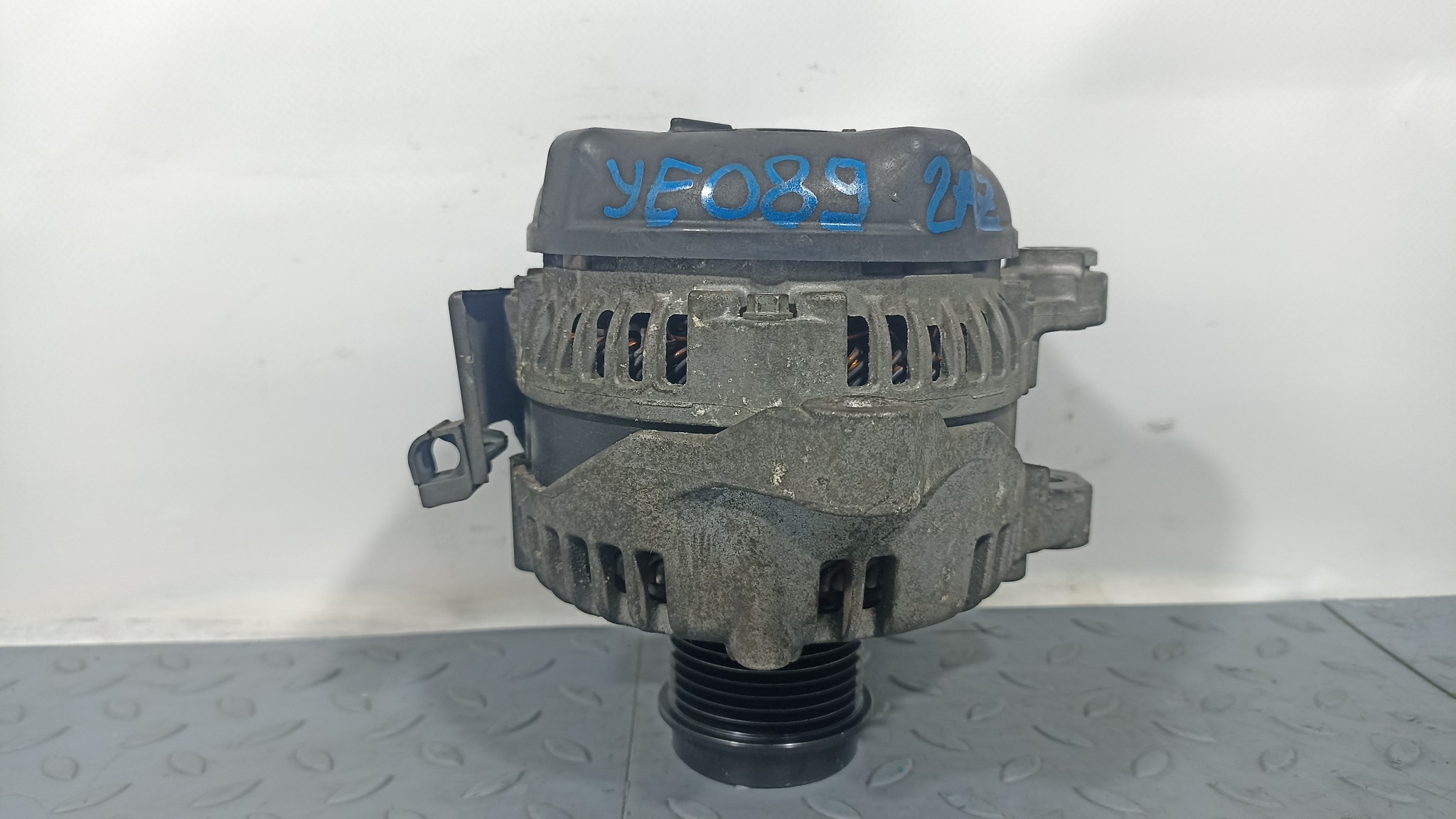 ГЕНЕРАТОР TOYOTA DAIHATSU 2706028190  YE089Z
