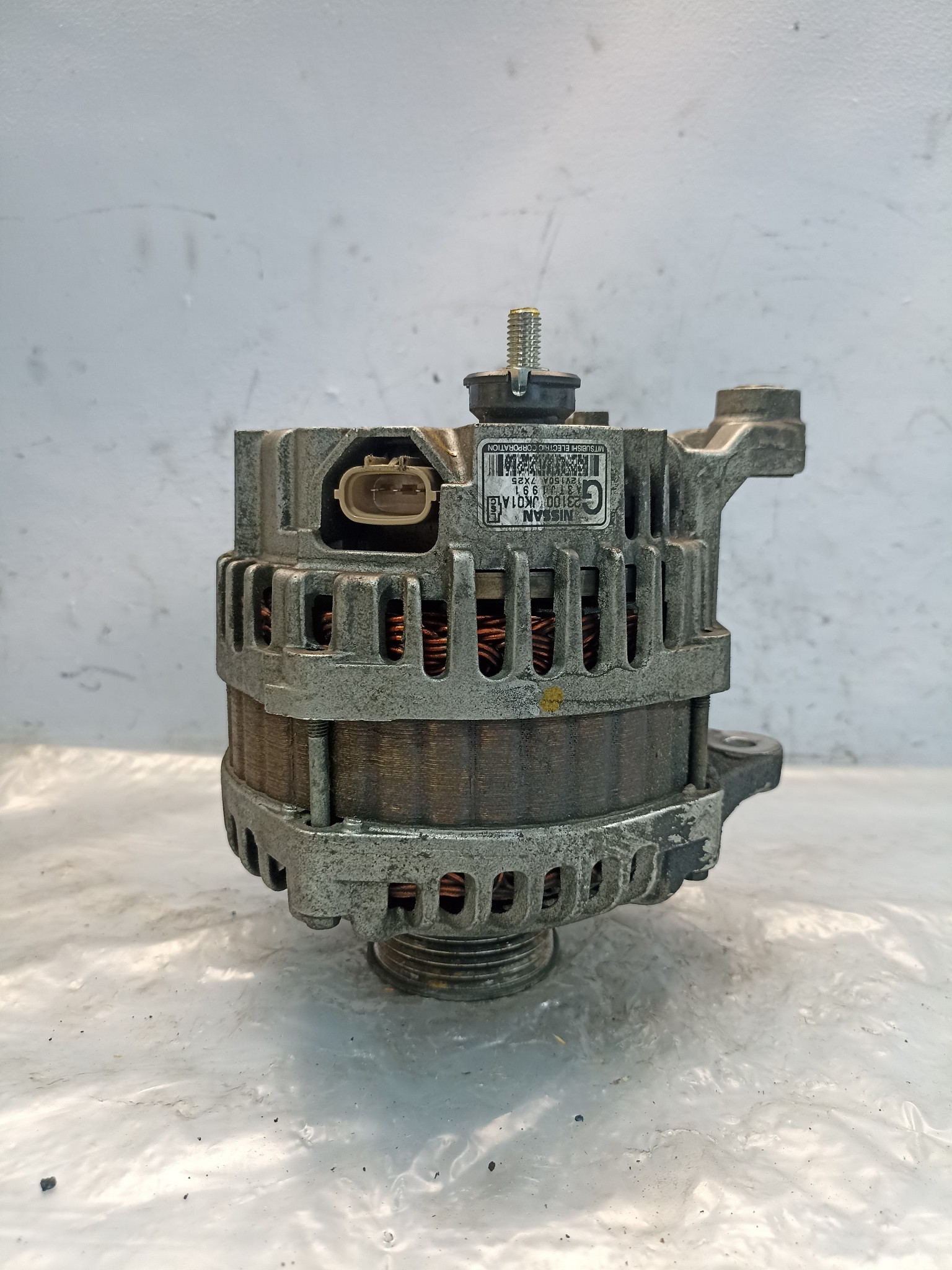 ГЕНЕРАТОР NISSAN INFINITI 23100JK01A  F2542Z