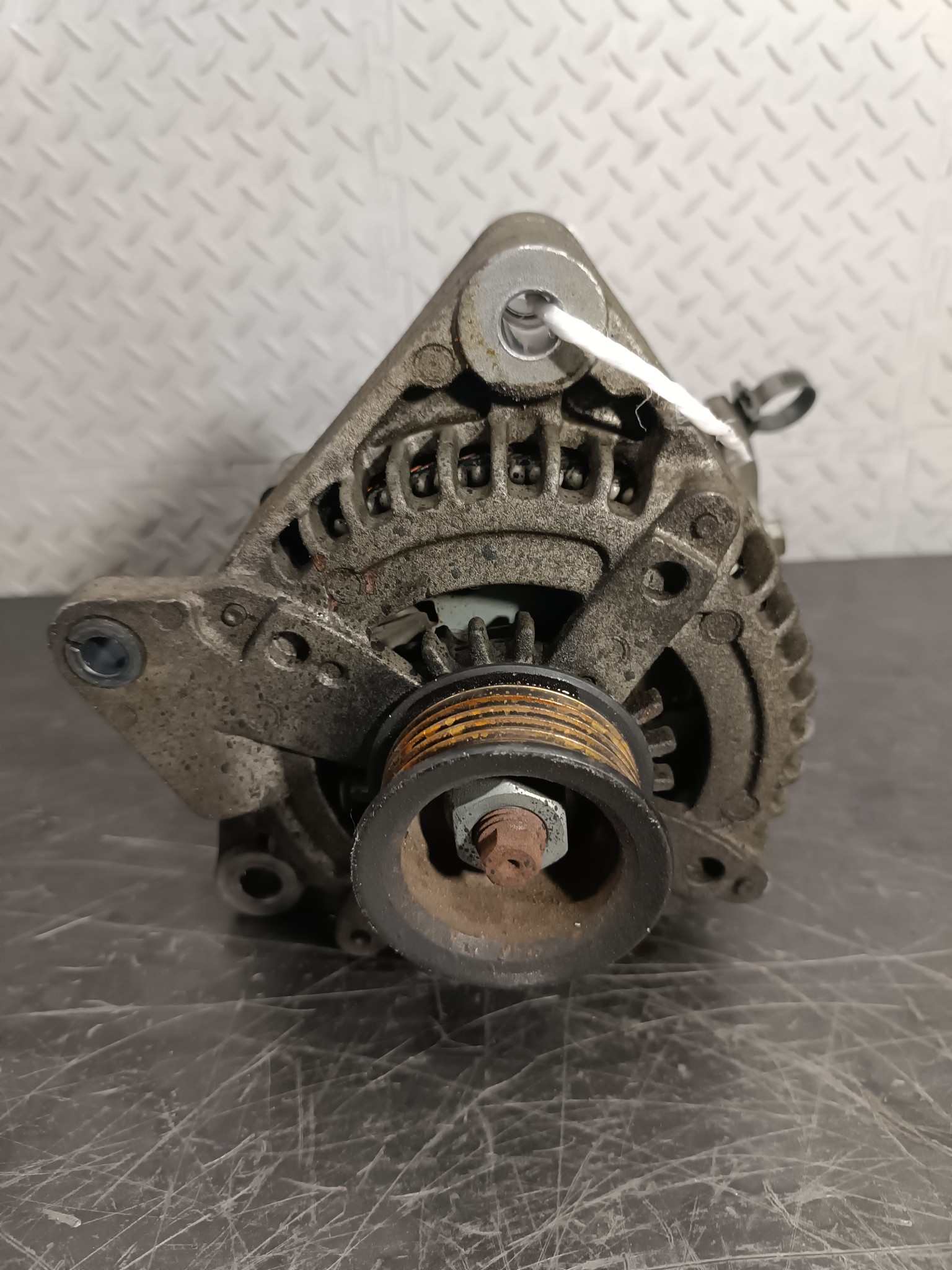 ГЕНЕРАТОР TOYOTA LEXUS 2706050370  F2420Z