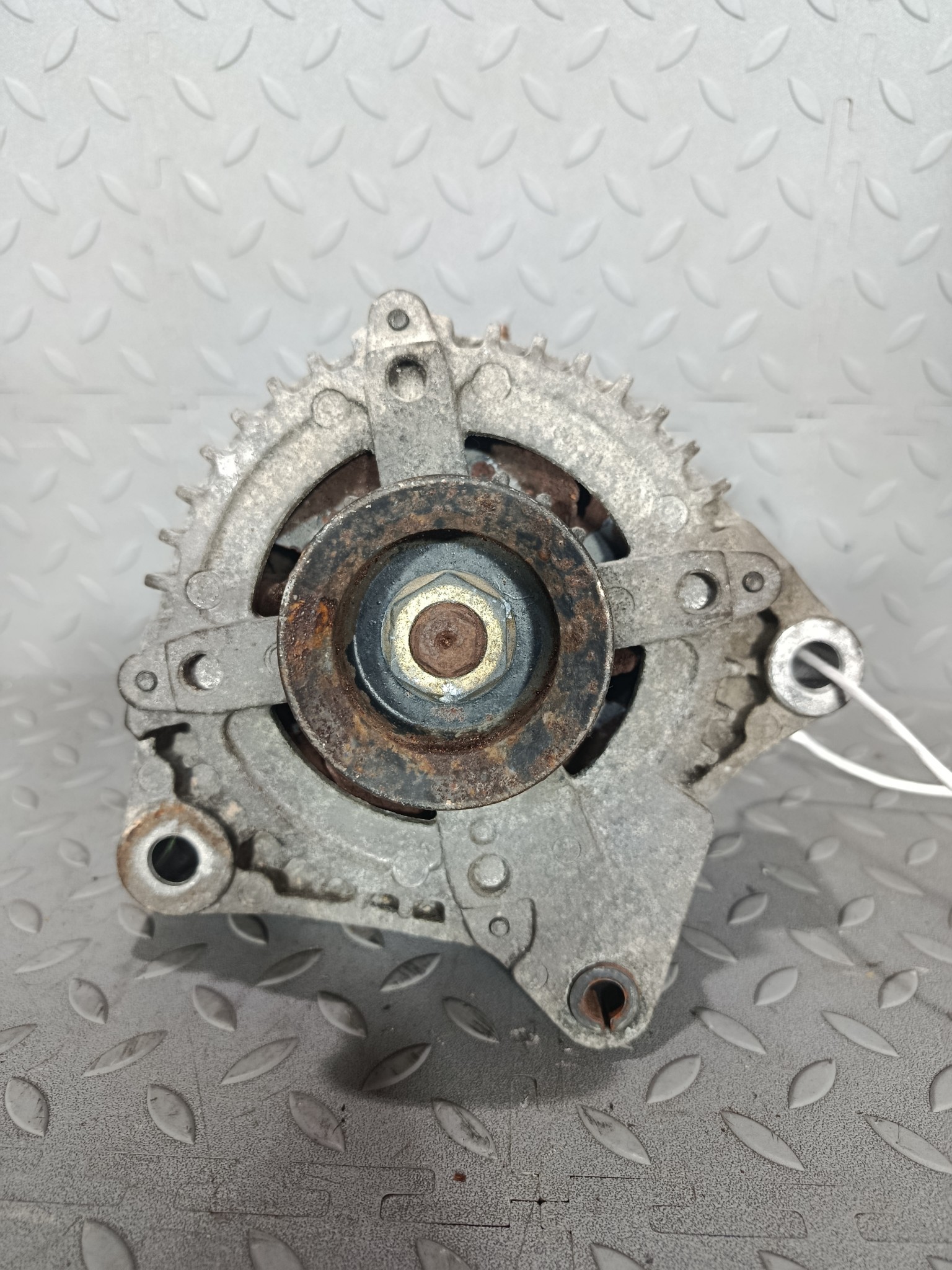 ГЕНЕРАТОР TOYOTA LEXUS 2706050370  F2483Z