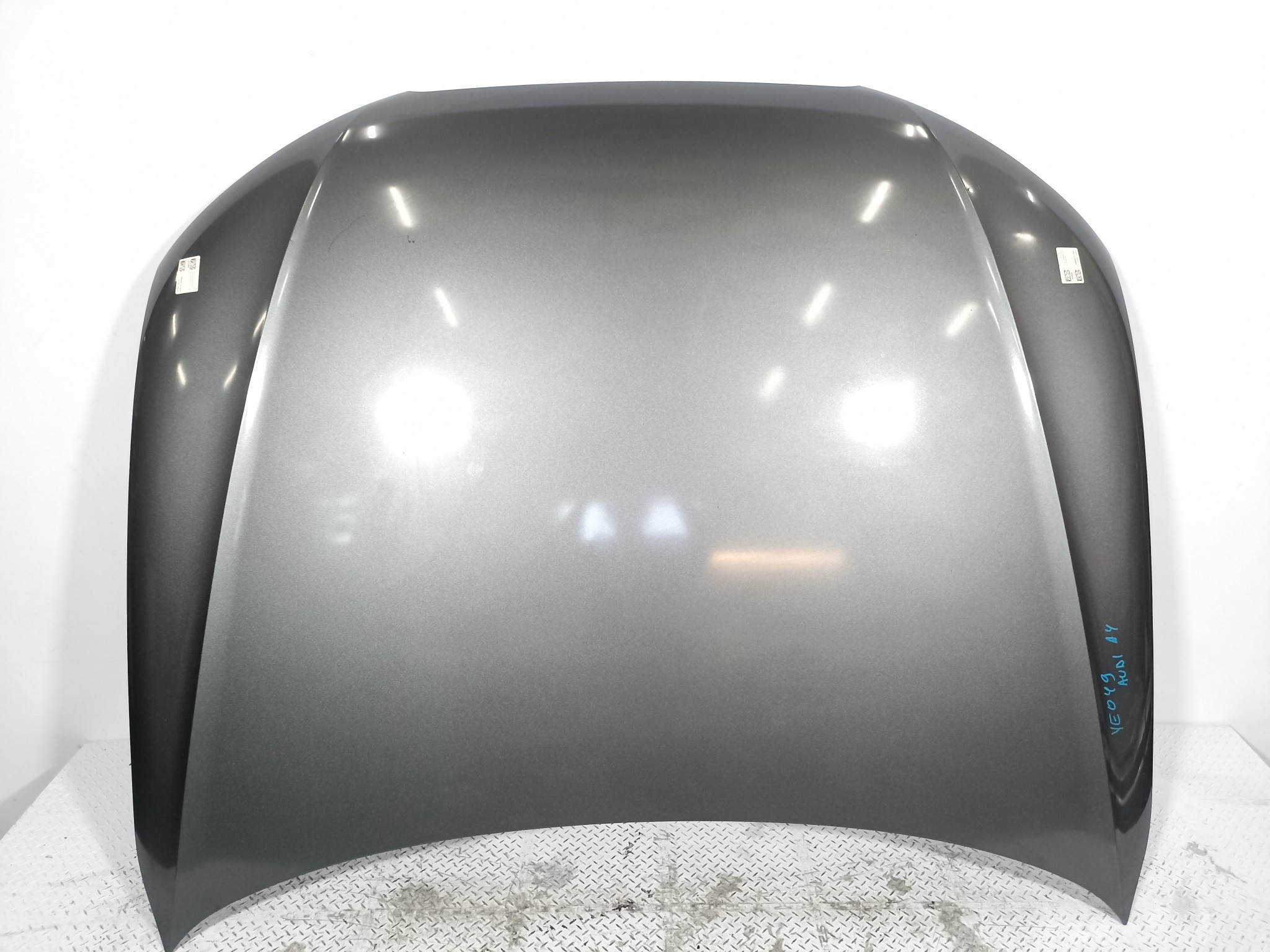 КАПОТ AUDI A4 S4 8K0823029H серый, LX7R YE049