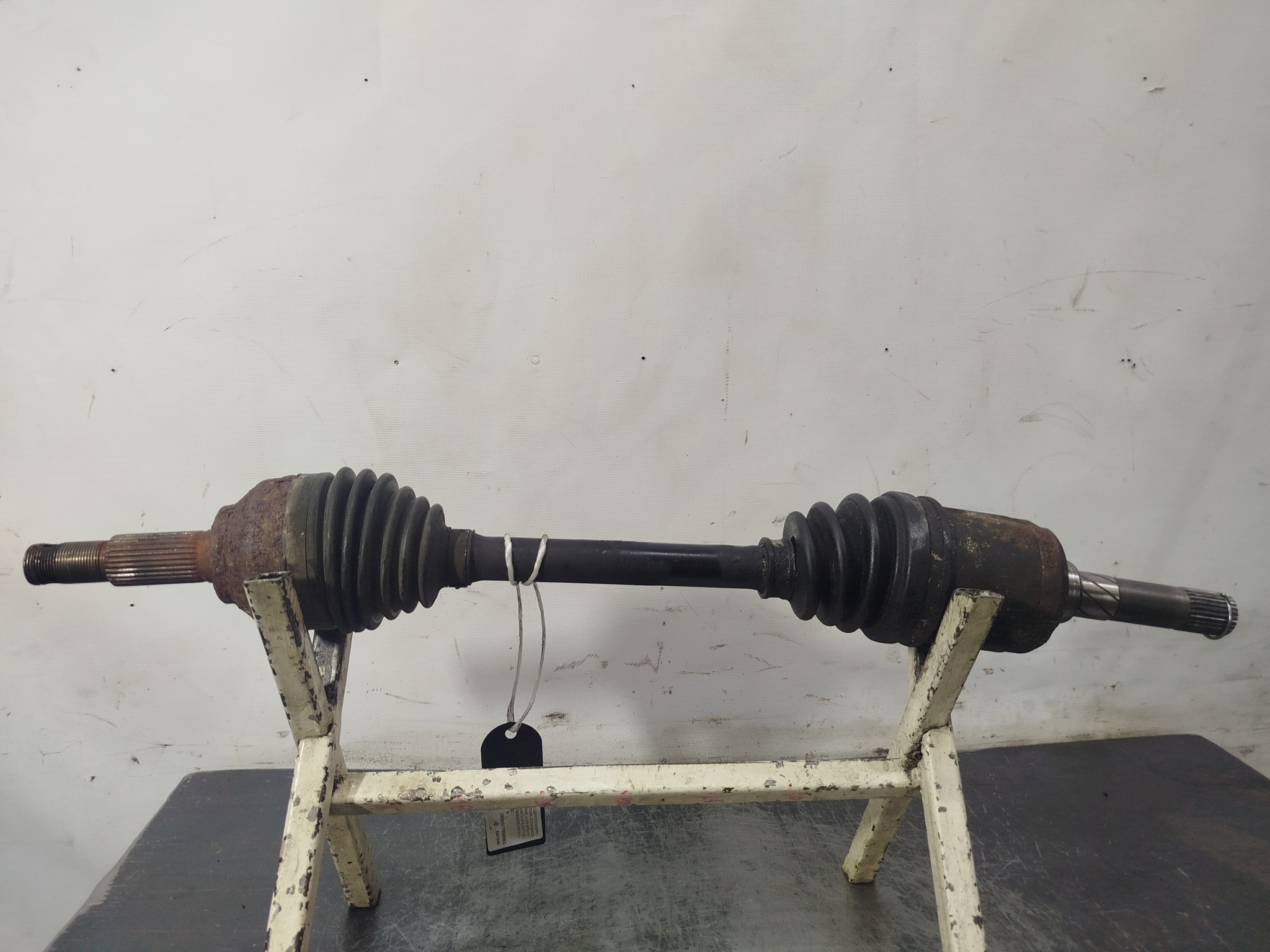 ПРИВОД NISSAN ПЕРЕДНИЙ ЛЕВЫЙ 39101JD24C XA7046