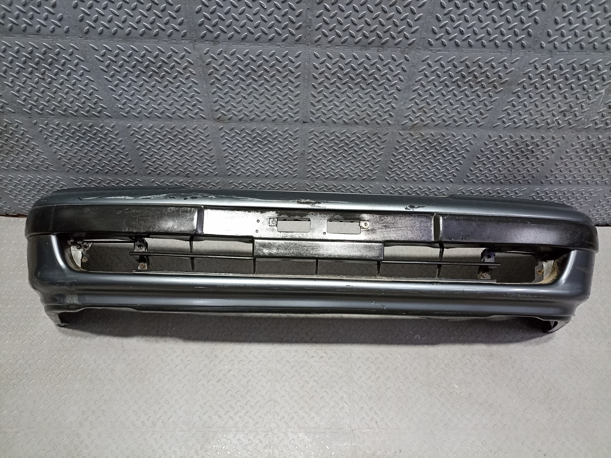 БАМПЕР TOYOTA CALDINA 521192B040B1 ПЕРЕДНИЙ серый DY536Z