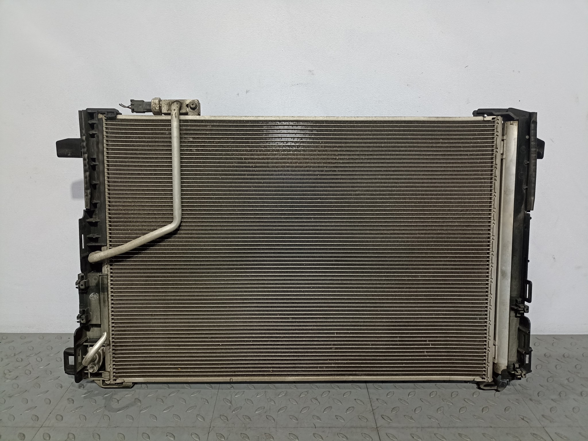 РАДИАТОР КОНДИЦИОНЕРА MERCEDES-BENZ A2045000254 S4047Z