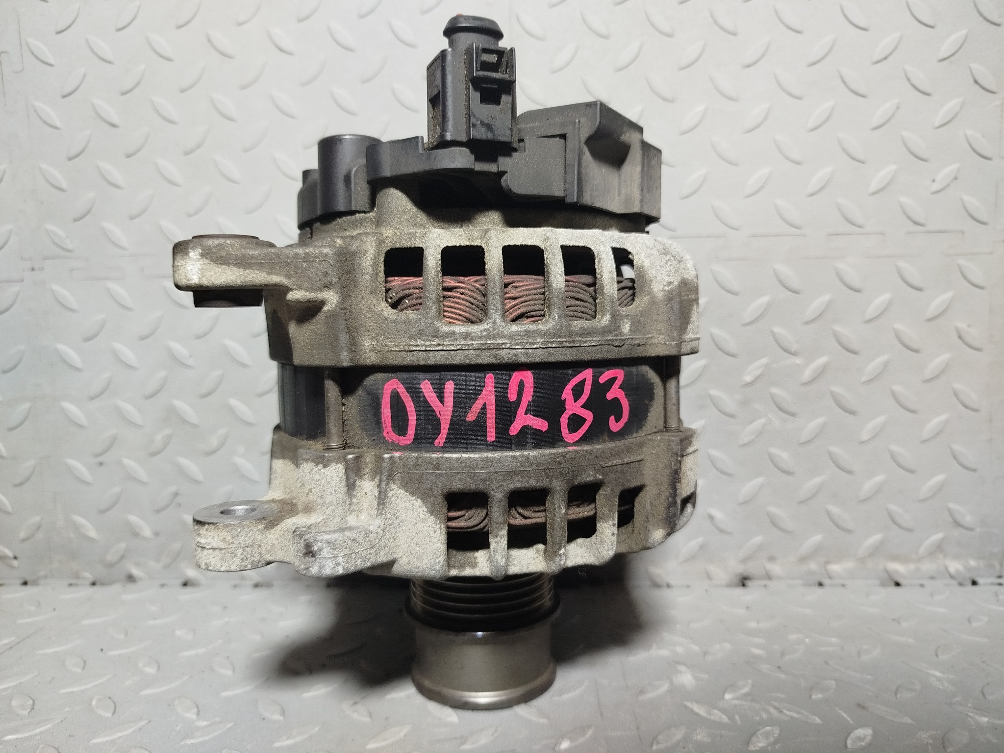 ГЕНЕРАТОР AUDI VOLKSWAGEN SEAT SKODA 04C903021A DY1283Z