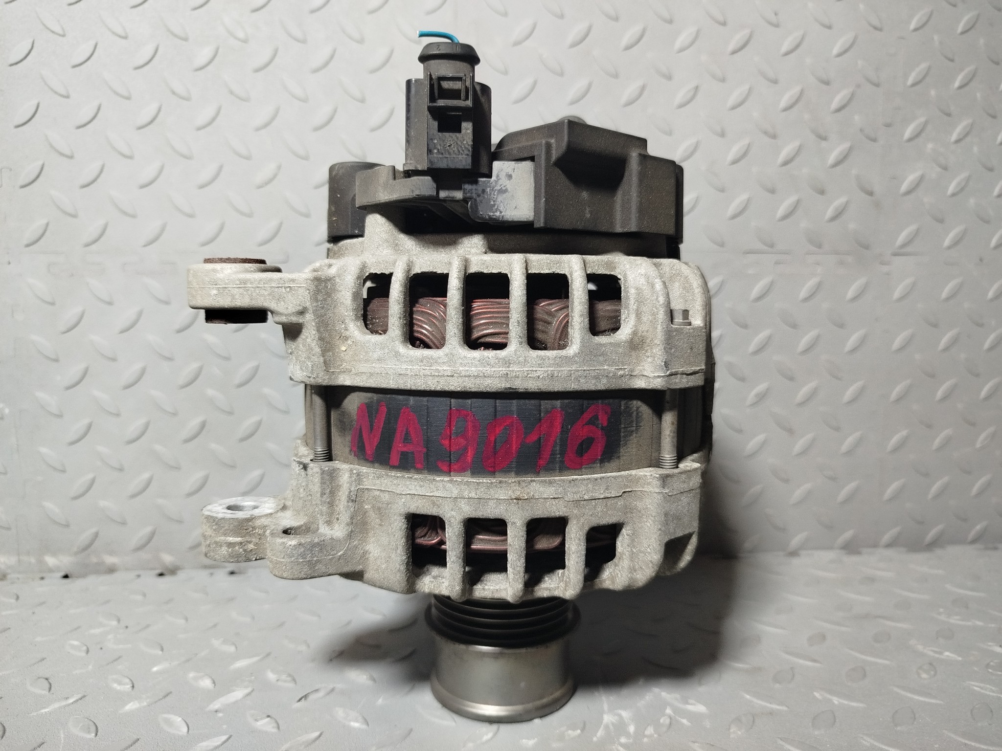 ГЕНЕРАТОР AUDI VOLKSWAGEN SEAT SKODA 04C903021A NA9016Z