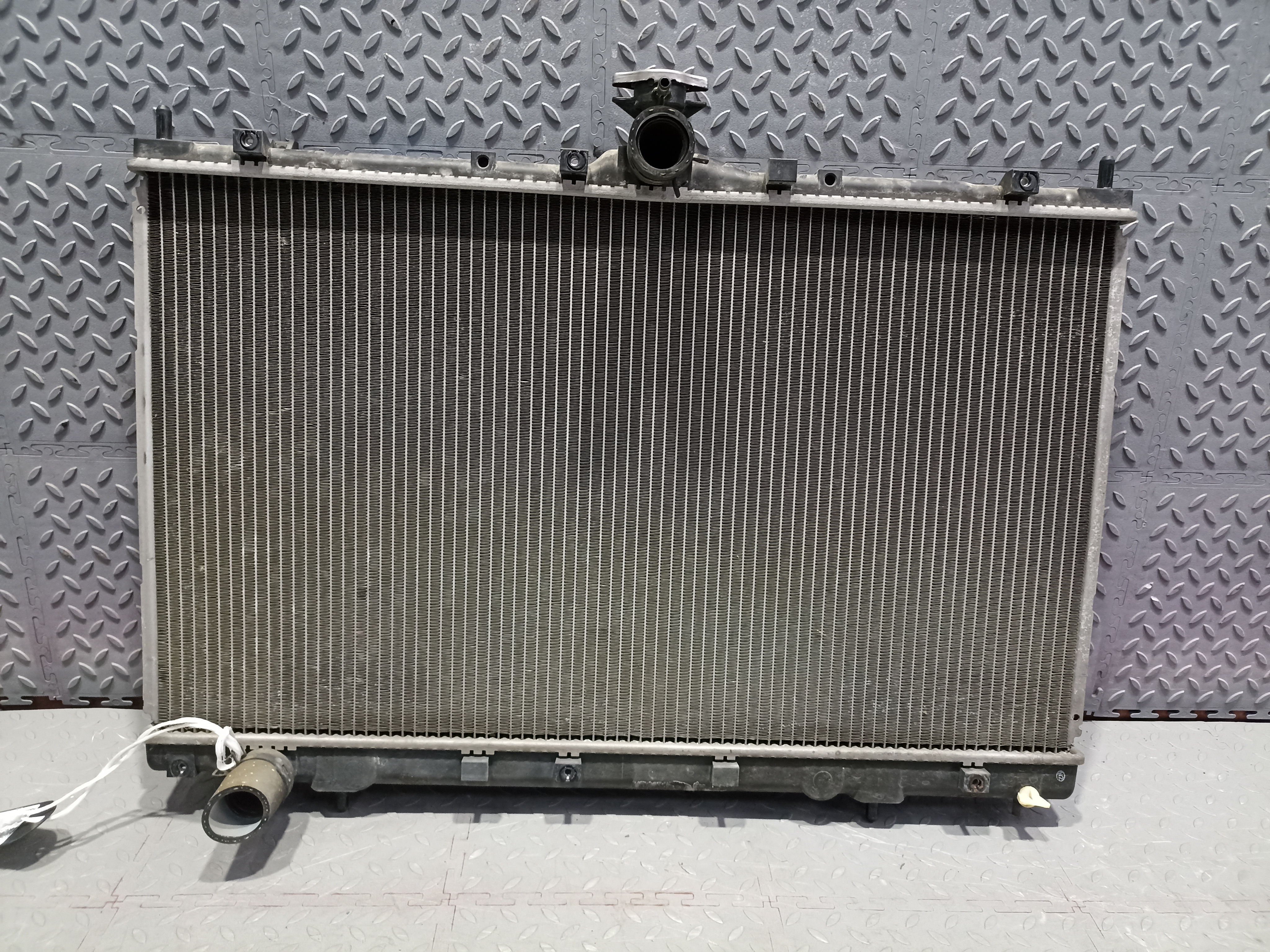 РАДИАТОР ДВИГАТЕЛЯ MITSUBISHI MR993566 S4254ZZ