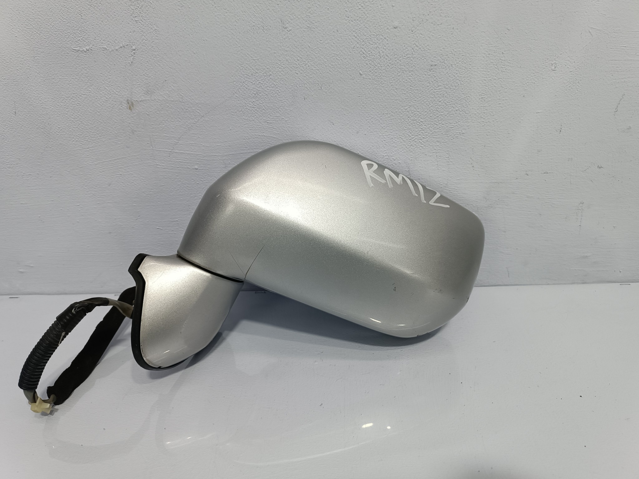 ЗЕРКАЛО NISSAN LIBERTY ЛЕВОЕ 96302WF304  серебро, KY0 S4310