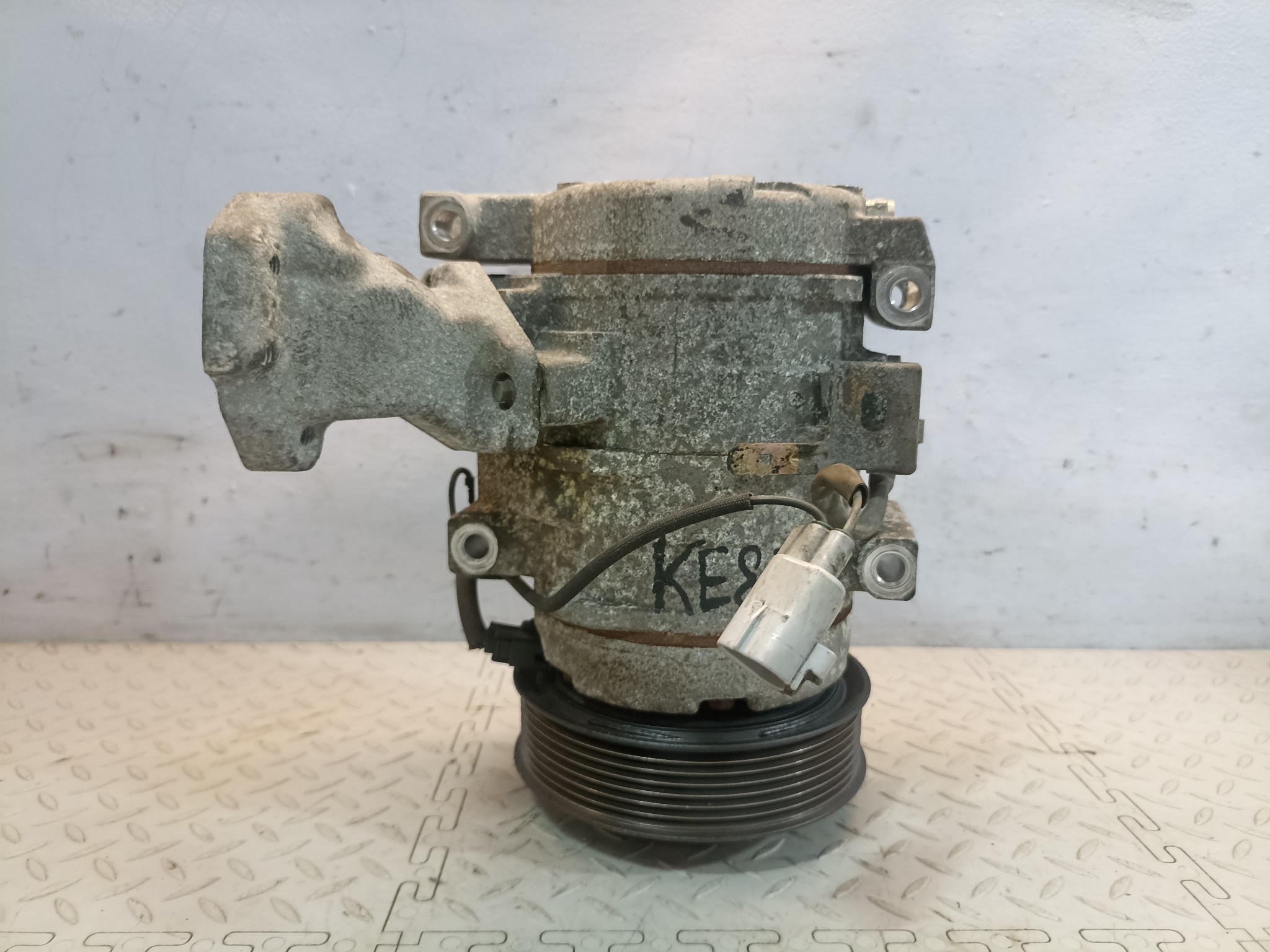 КОМПРЕССОР КОНДИЦИОНЕРА TOYOTA 8832044130 KE834Z
