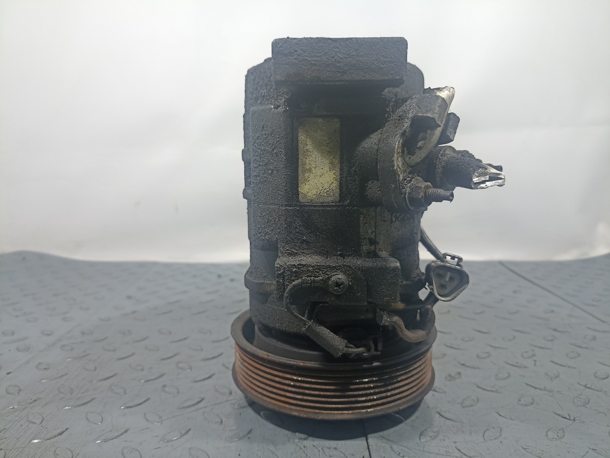 КОМПРЕССОР КОНДИЦИОНЕРА TOYOTA 8832044130 U1368Z