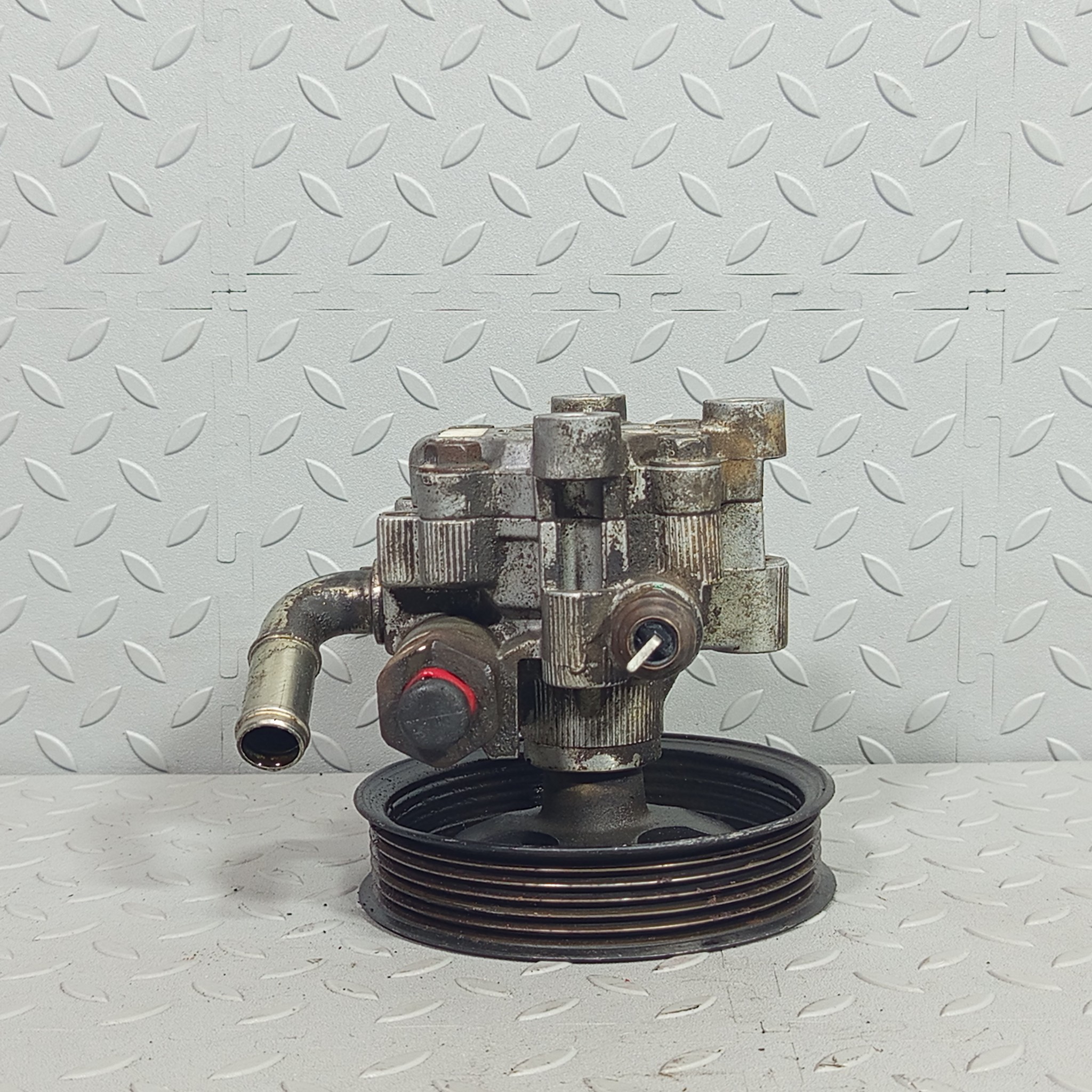 ГУР TOYOTA PONTIAC 4431012540 D100