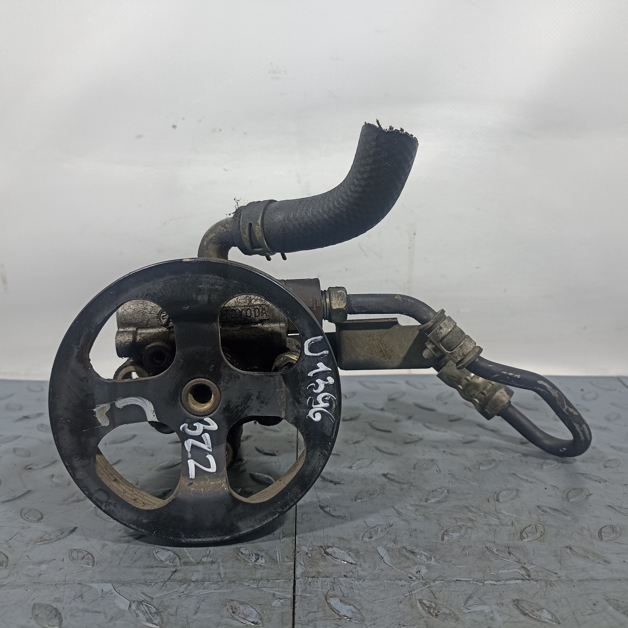 ГУР TOYOTA PONTIAC 4431012540 U1396Z