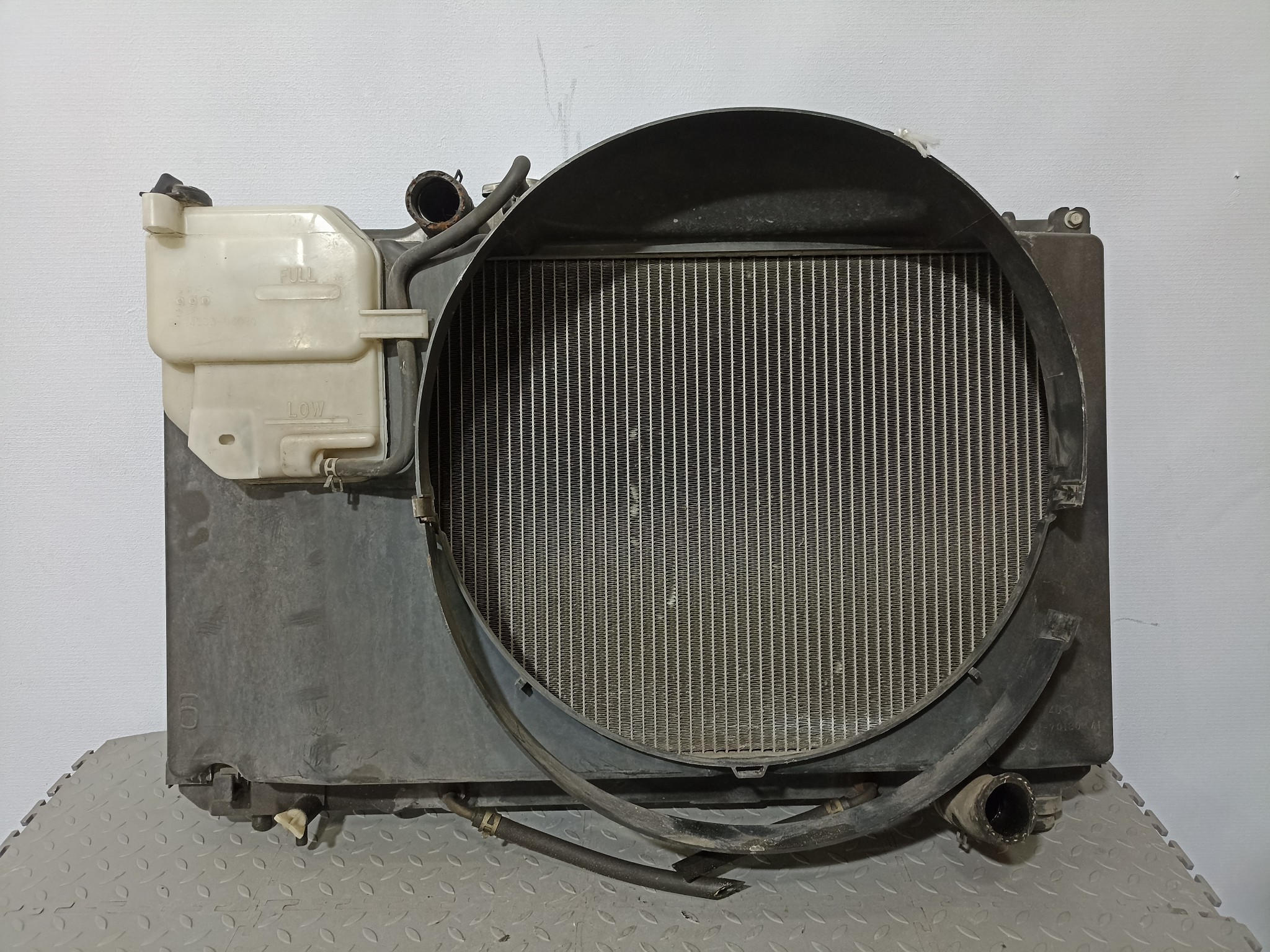 РАДИАТОР ДВИГАТЕЛЯ TOYOTA 1640070570  XA7460