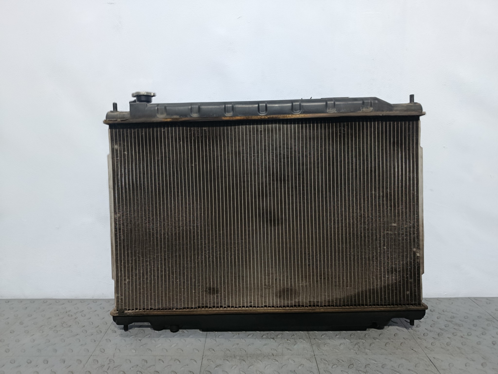 РАДИАТОР ДВИГАТЕЛЯ NISSAN 21460CB000  F640ZZ