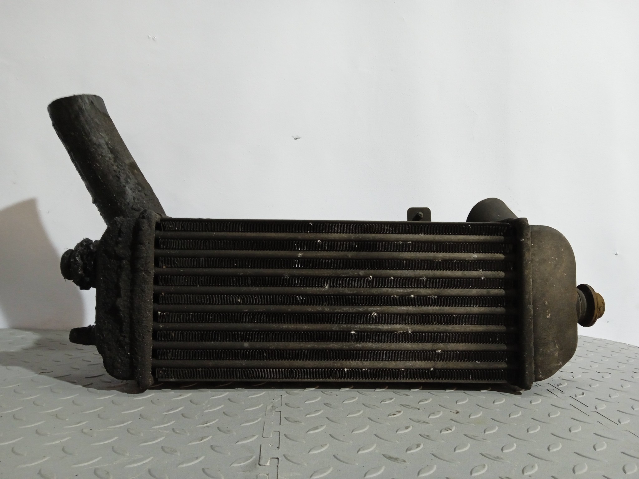 РАДИАТОР ИНТЕРКУЛЕРА HYUNDAI KIA 282702A580 DY1047Z