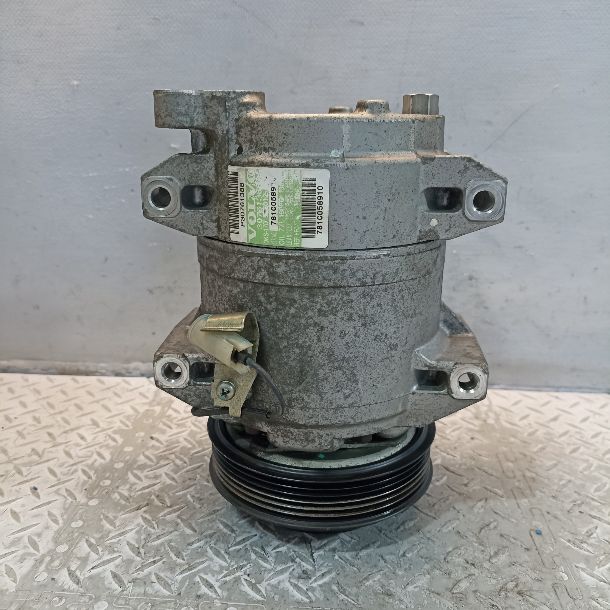 КОМПРЕССОР КОНДИЦИОНЕРА VOLVO 30665339 D3128