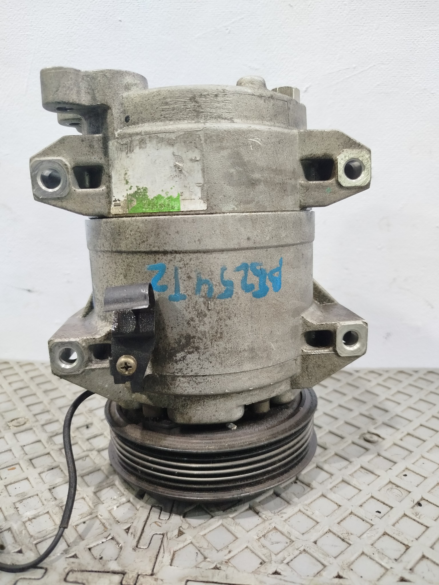 КОМПРЕССОР КОНДИЦИОНЕРА VOLVO 30665339 DY1202Z
