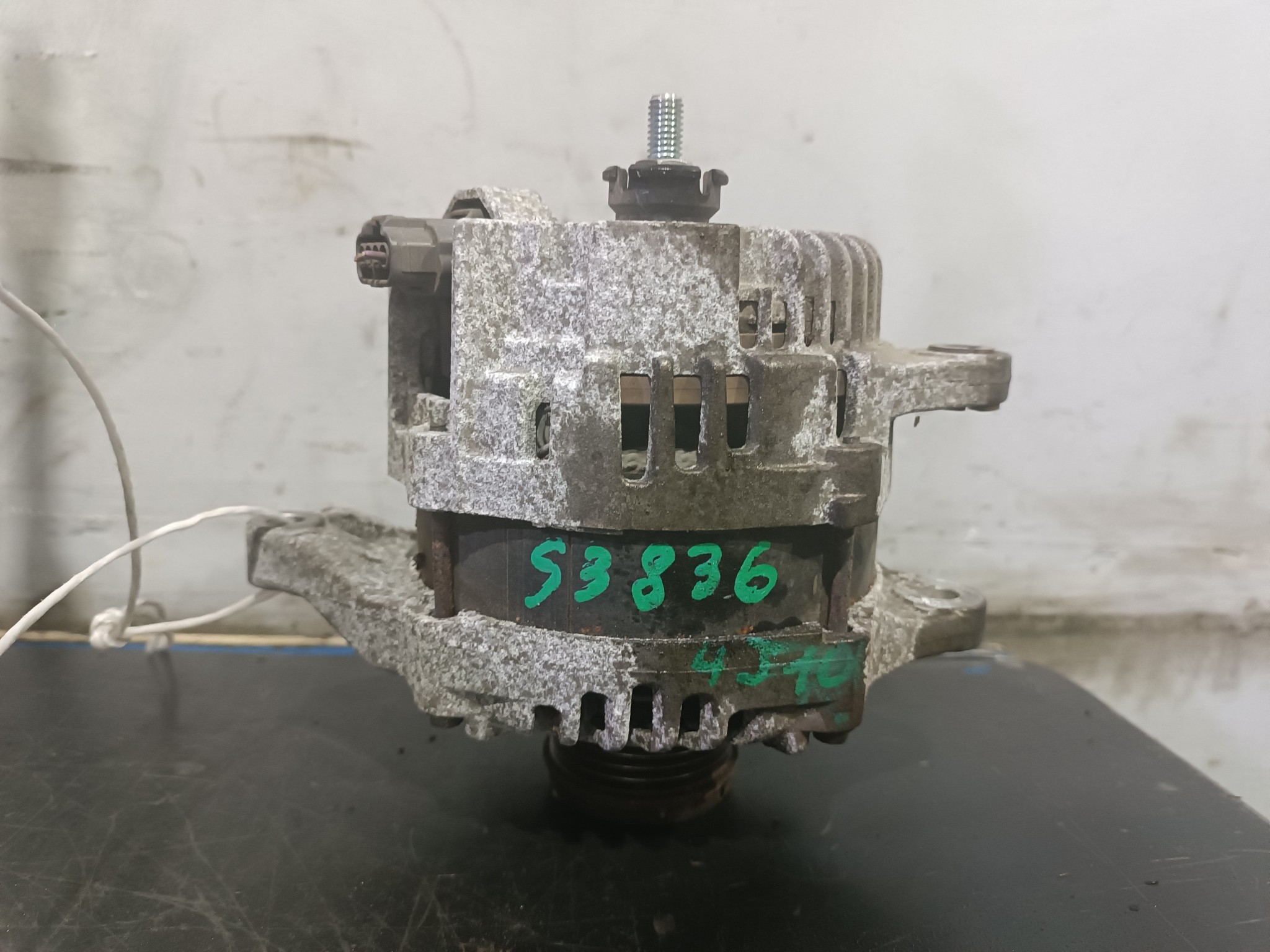 ГЕНЕРАТОР MITSUBISHI 1800A288  S3836Z