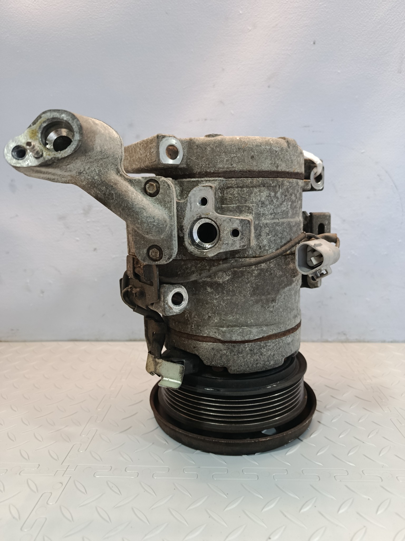 КОМПРЕССОР КОНДИЦИОНЕРА TOYOTA LEXUS 8832007040  FA1026Z