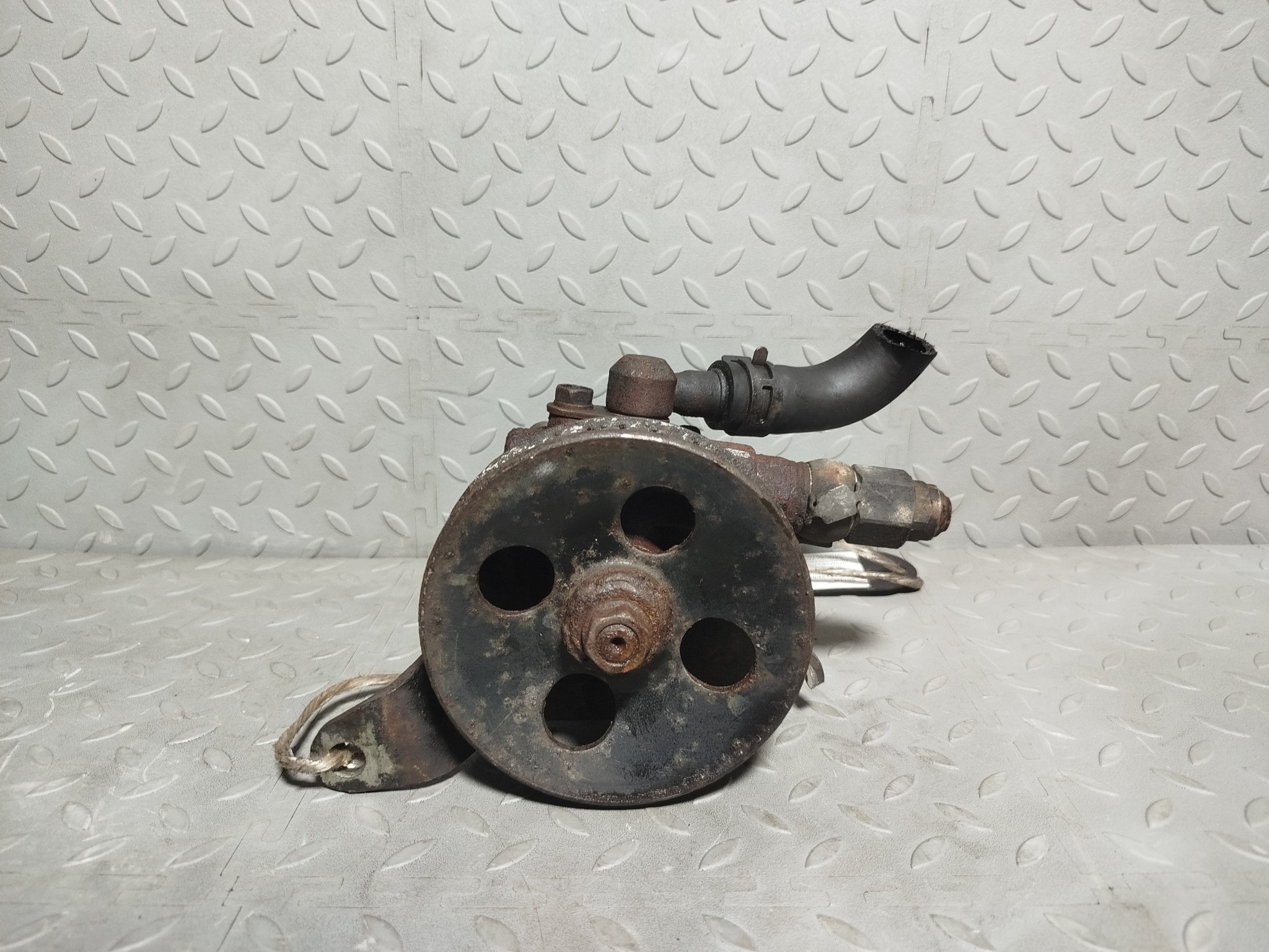 ГУР TOYOTA LEXUS 4432058010 D1106