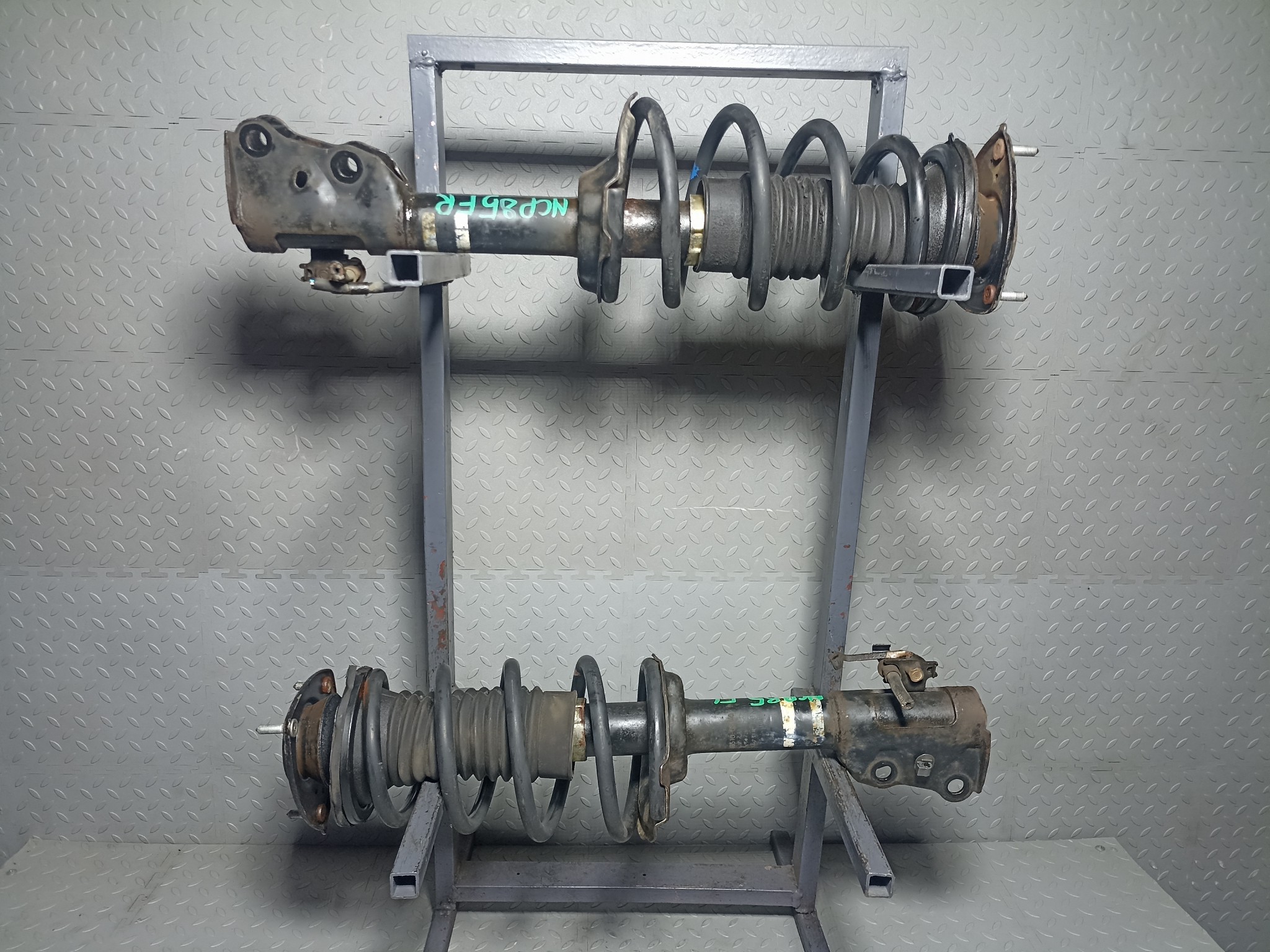 СТОЙКА ХОДОВКИ TOYOTA ПЕРЕДНЯЯ ПРАВАЯ ЛЕВАЯ 4851080159  KA9056